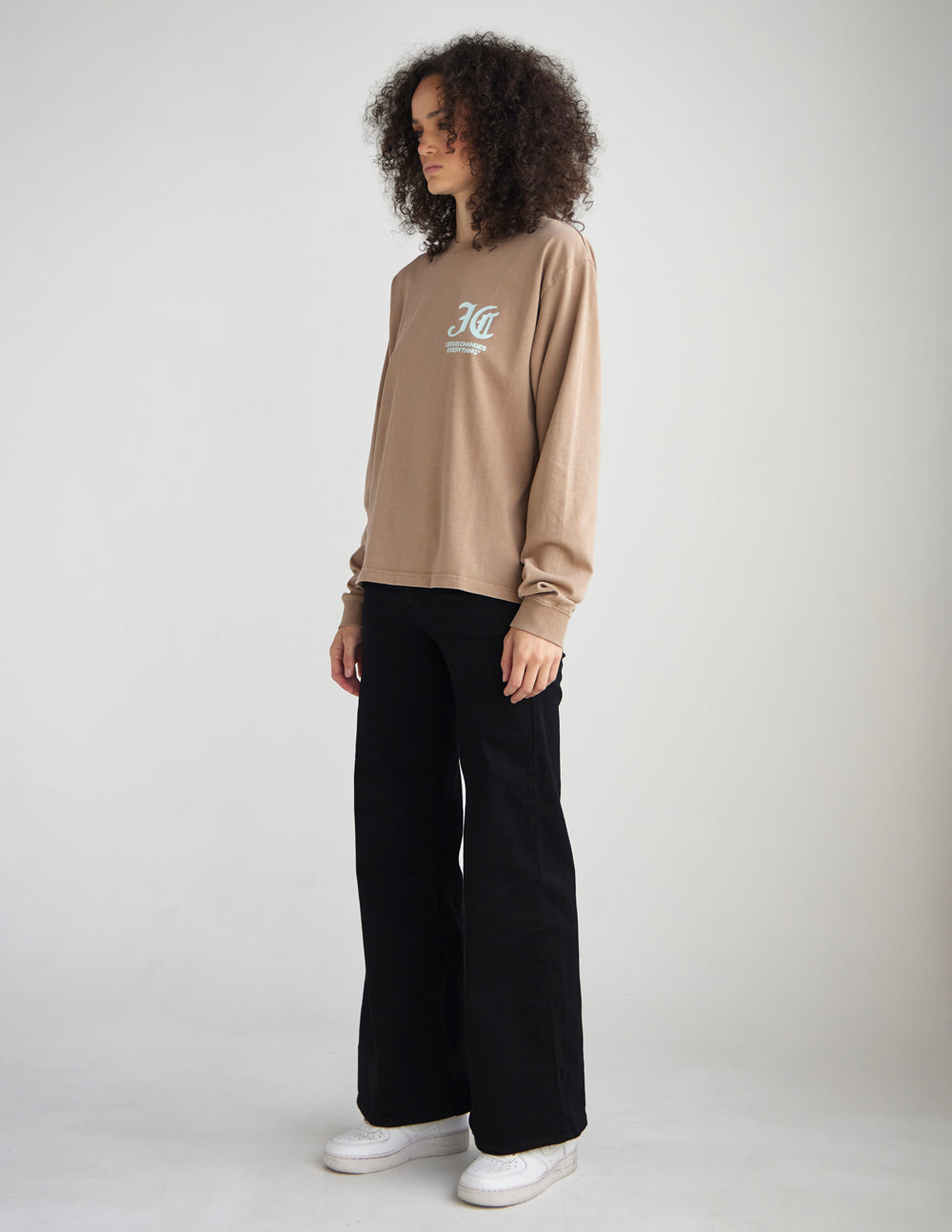 Jesus Changes Everything Long Sleeve Heavyweight Boxy Tee