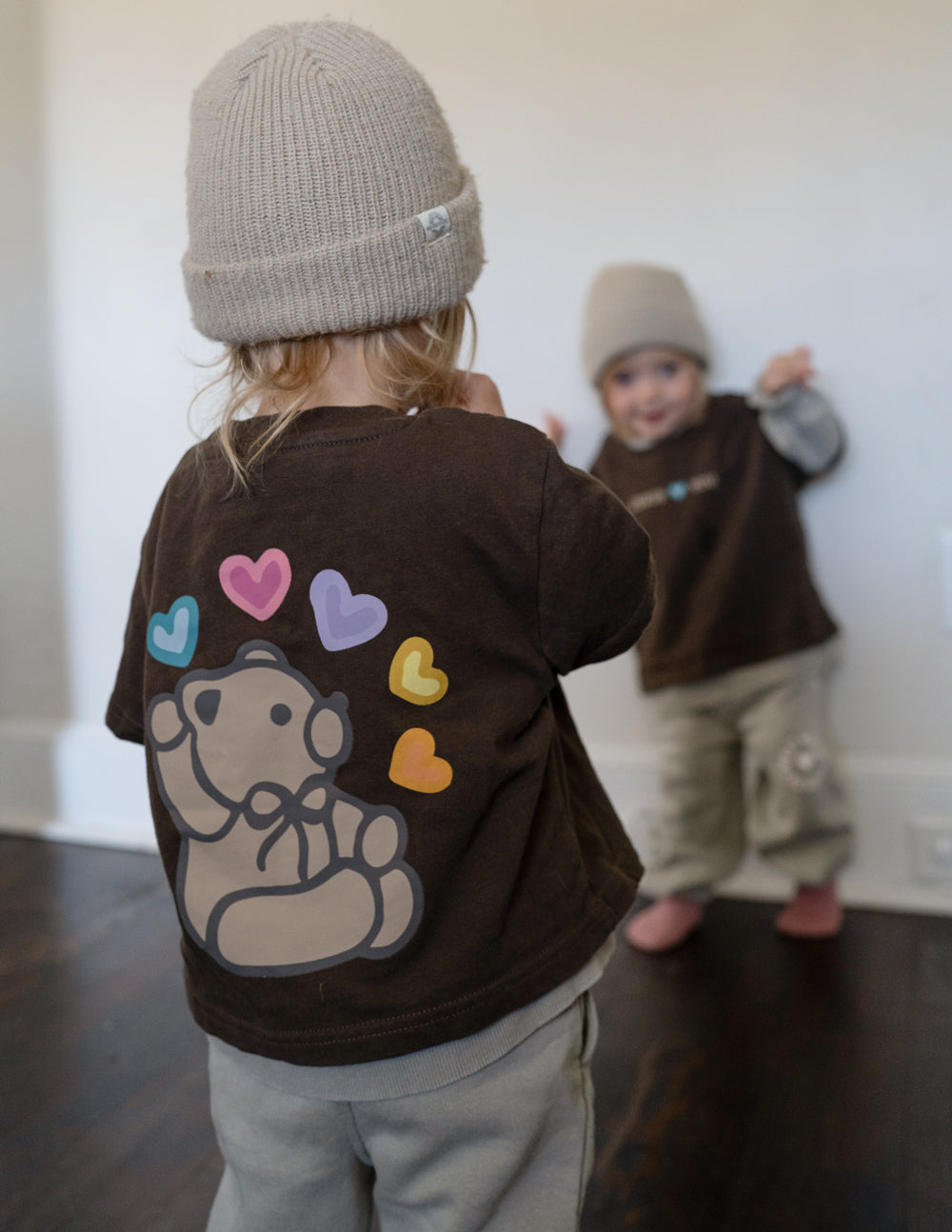 Kids Jesus Loves You Cotton Graphic Tee – Brown & Multi-Color
