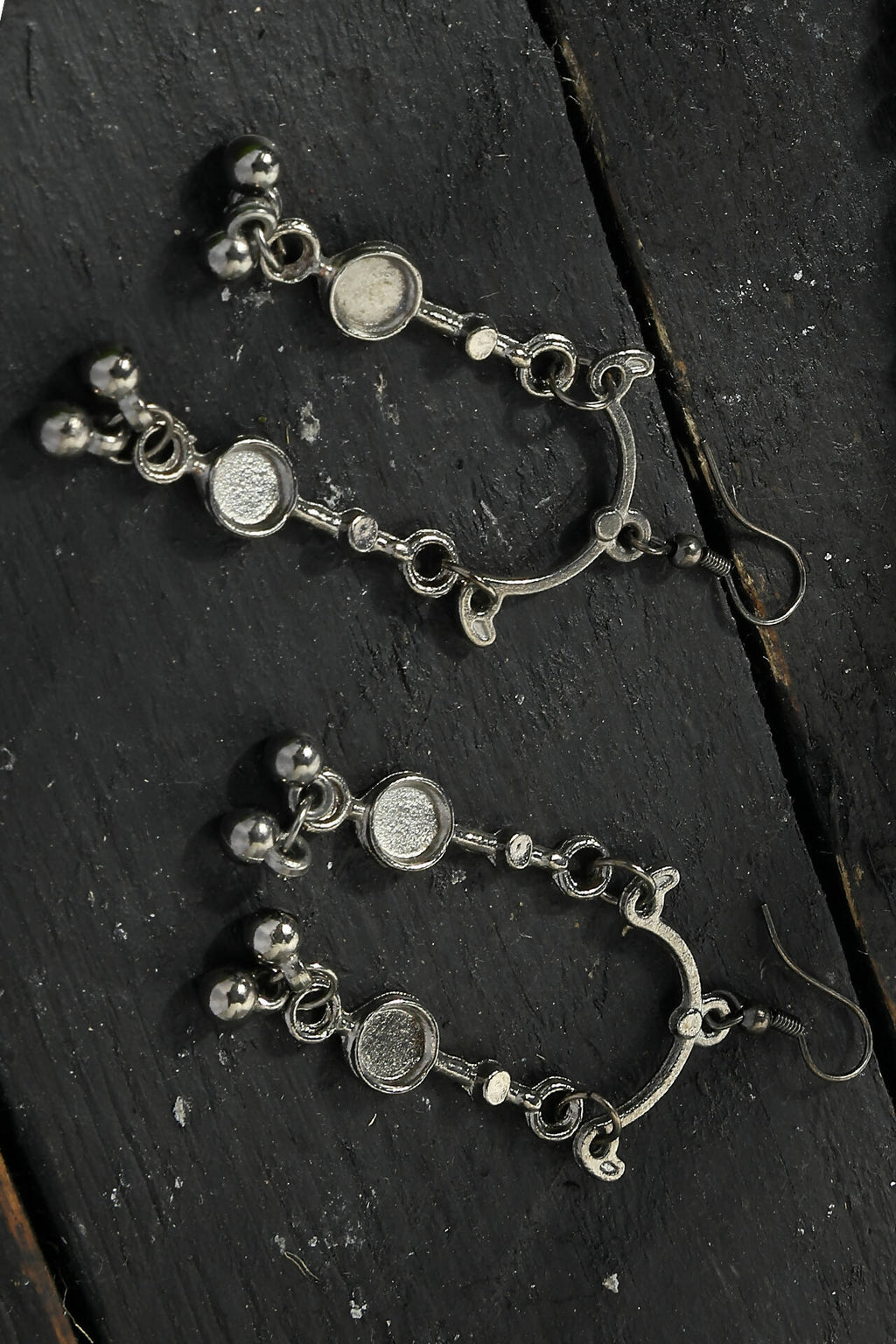 Edgy Black-Plated Brass Statement Choker Necklace