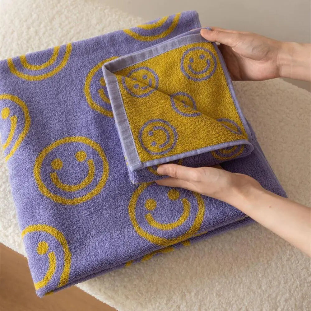 2-Sided Smile Pattern Combed Cotton Face Towel