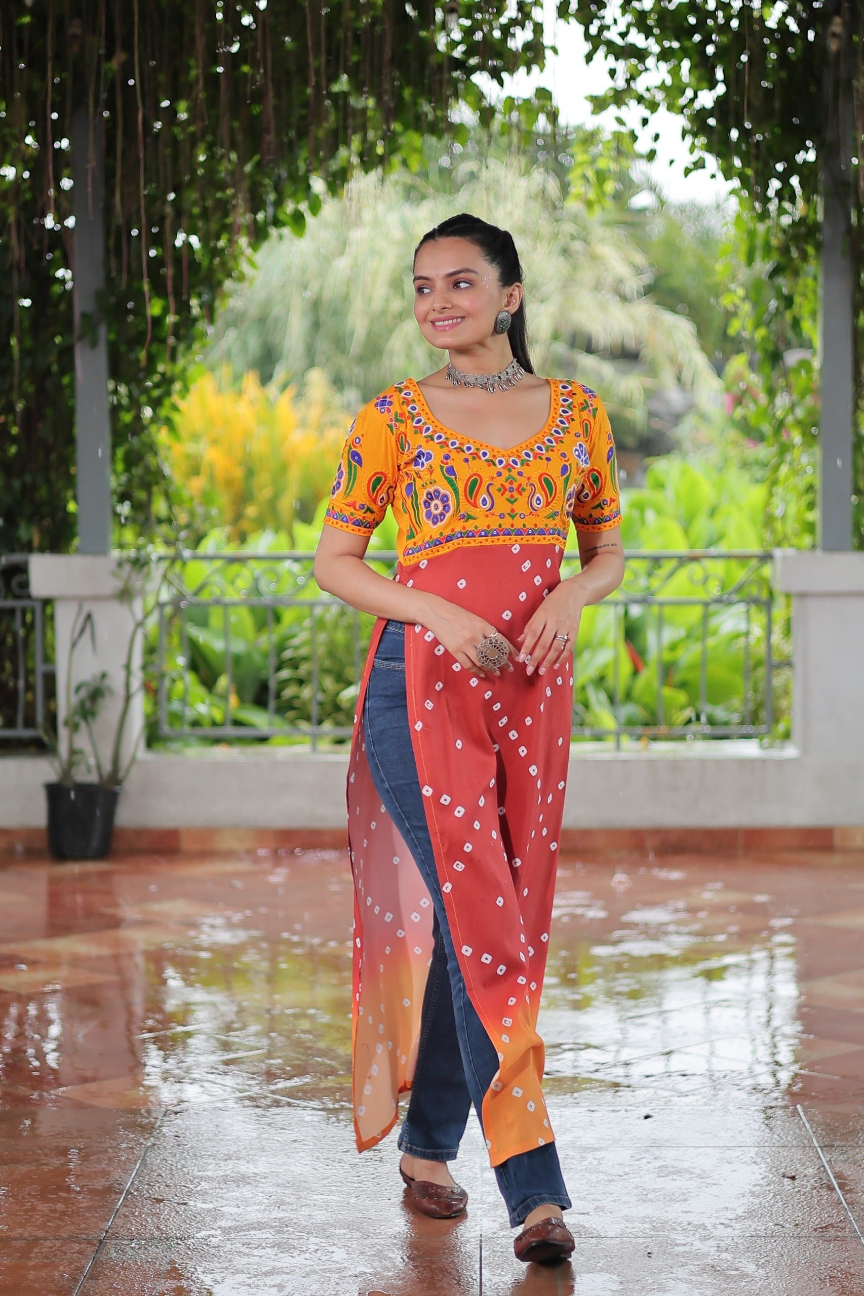 Red Rayon Printed Kurti with Traditional Kutchi Gamthi Work