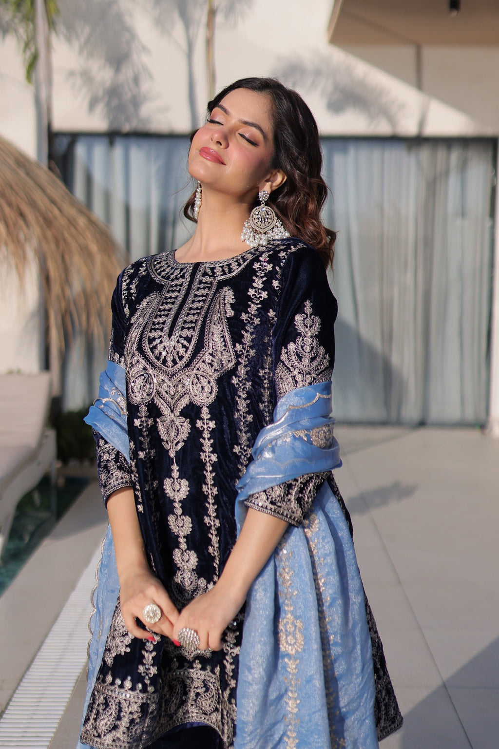 Prazu Fashion Navy Blue Velvet With Rich Zari Embroidered Work Salwar Suit