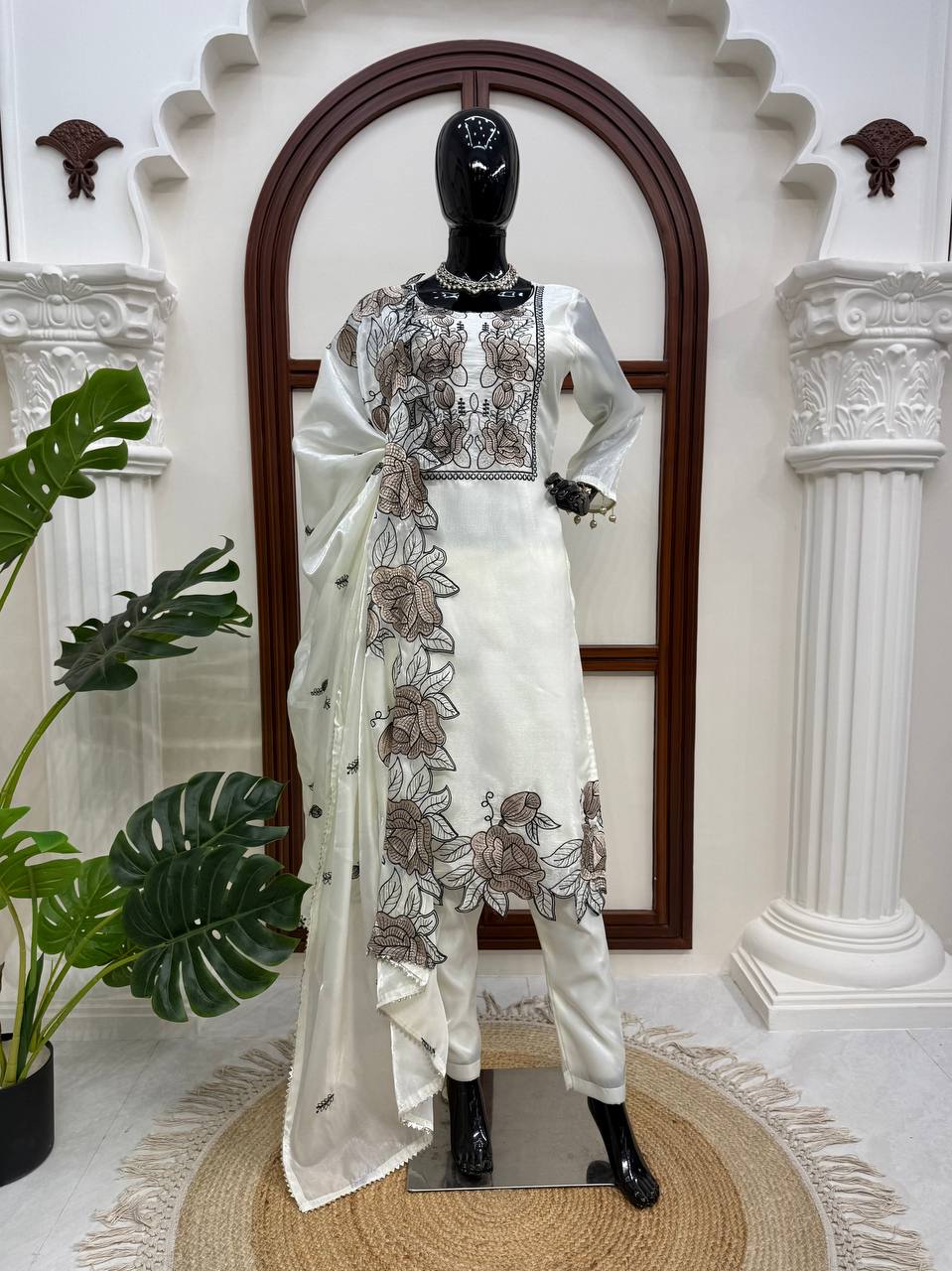 Off White Art Silk Thread Work Designer Salwar Suit Set