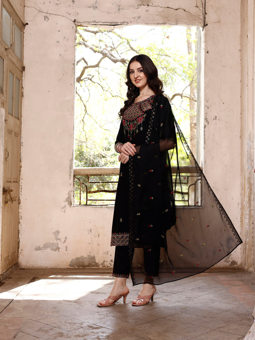 Premium Multicolor Embroidered Kurta with Organza Dupatta