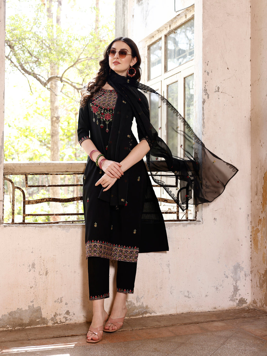 Premium Multicolor Embroidered Kurta with Organza Dupatta