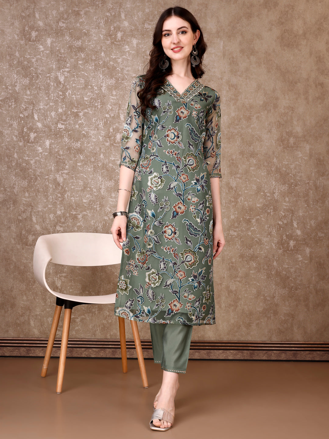 Green Hand Embroidered Brasso Kurta with Pant and Organza Dupatta