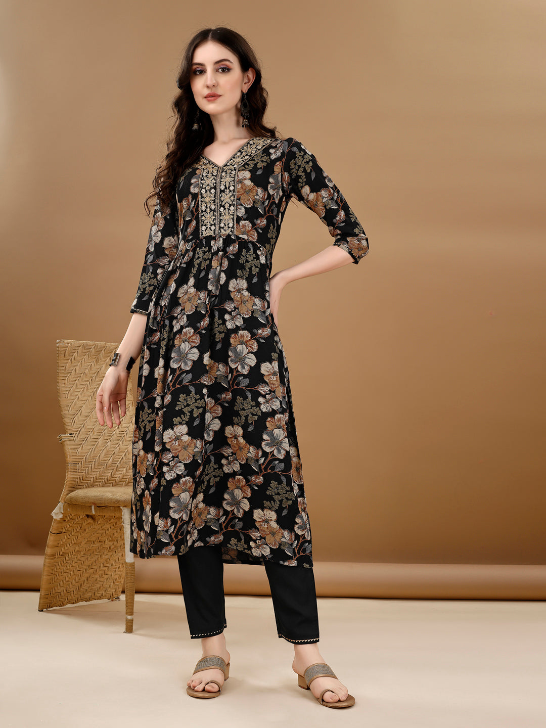 Alia Cut Floral Printed Kurta Set with Embroidery in Black