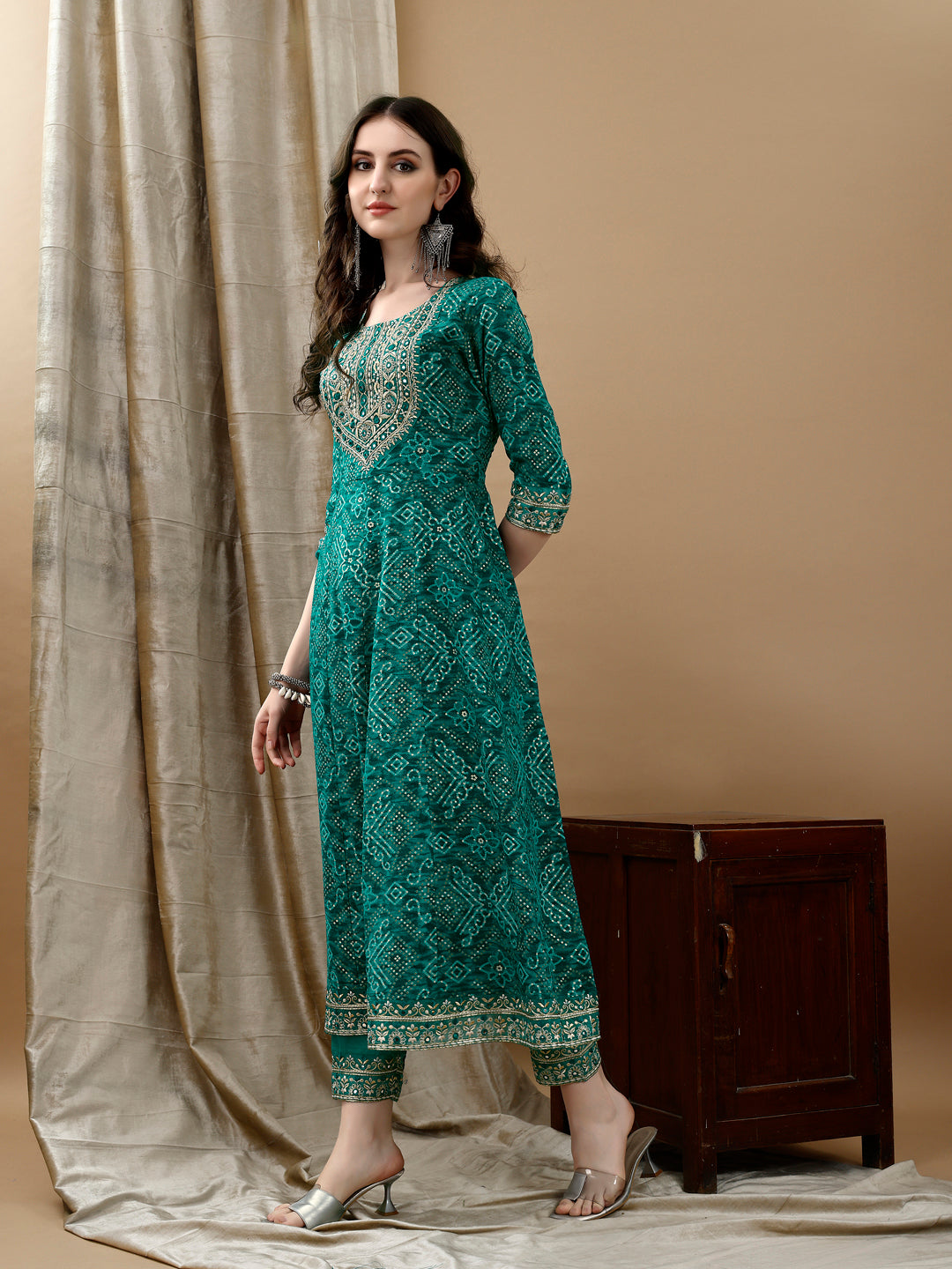 Green Flared Kurta Set with Bandhani Print and Dupatta