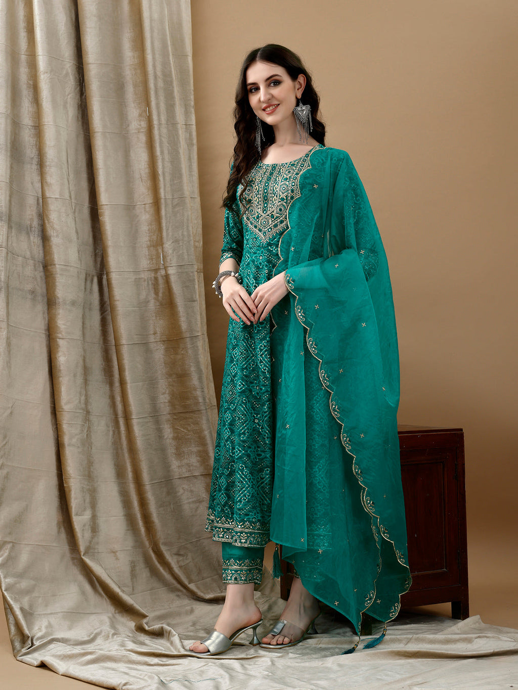 Green Flared Kurta Set with Bandhani Print and Dupatta