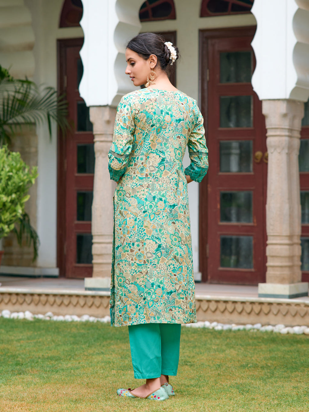 Blue Embroidered Floral Printed Kurta Set with Pant and Dupatta