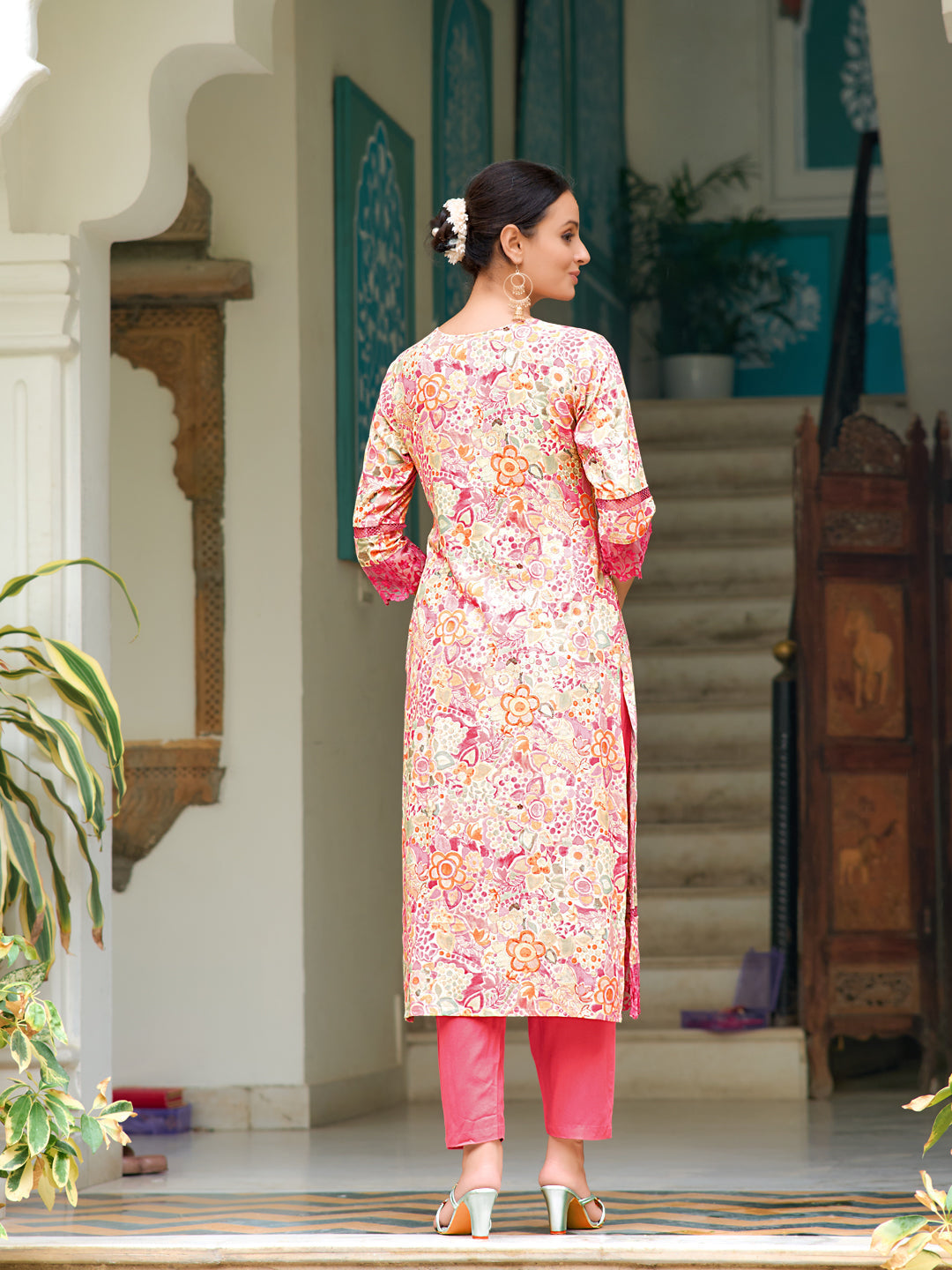 Floral Printed Pink Kurta Set with Embroidery and Dupatta