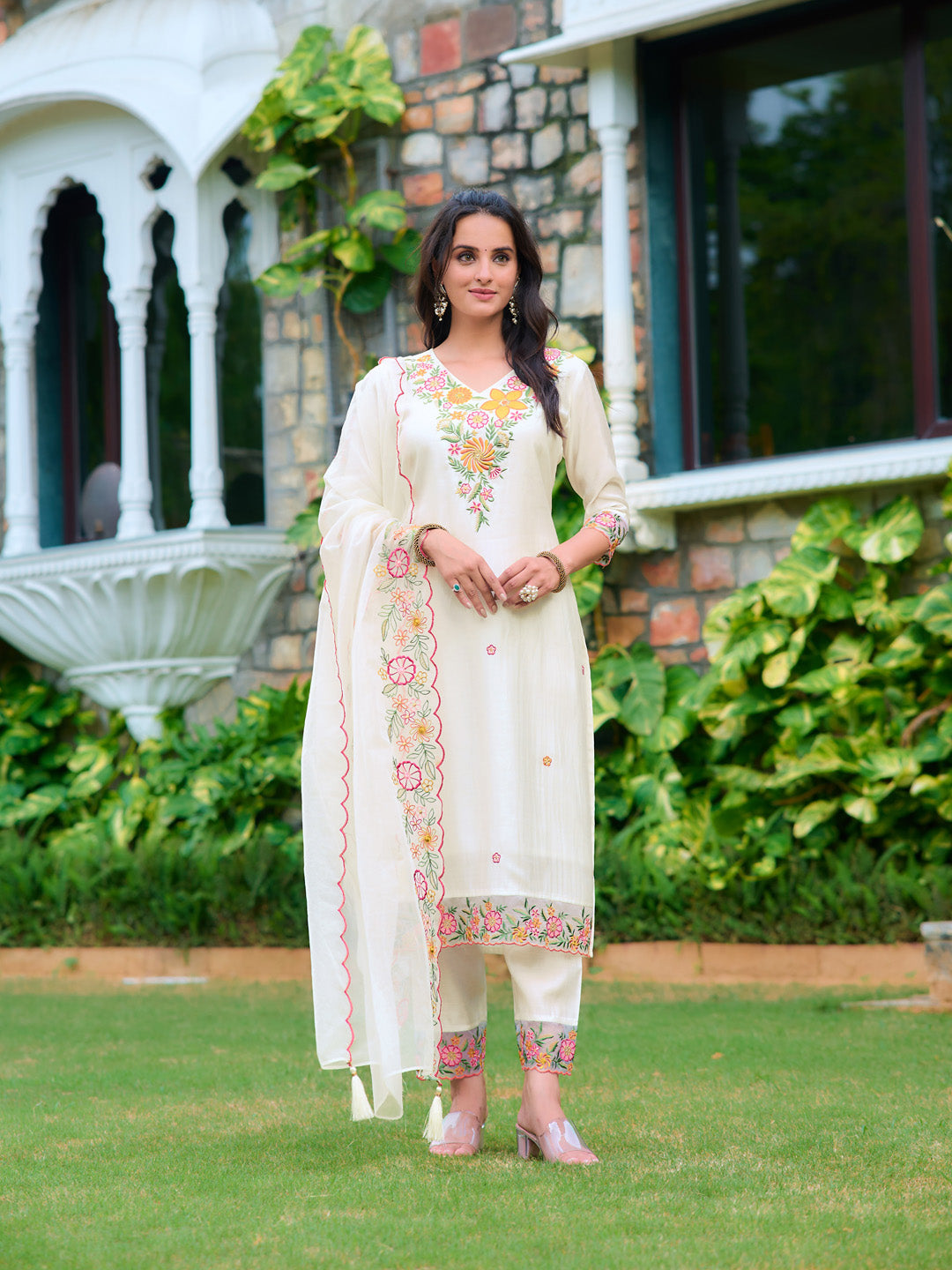 Embroidered White Kurta Set with Organza Floral Dupatta