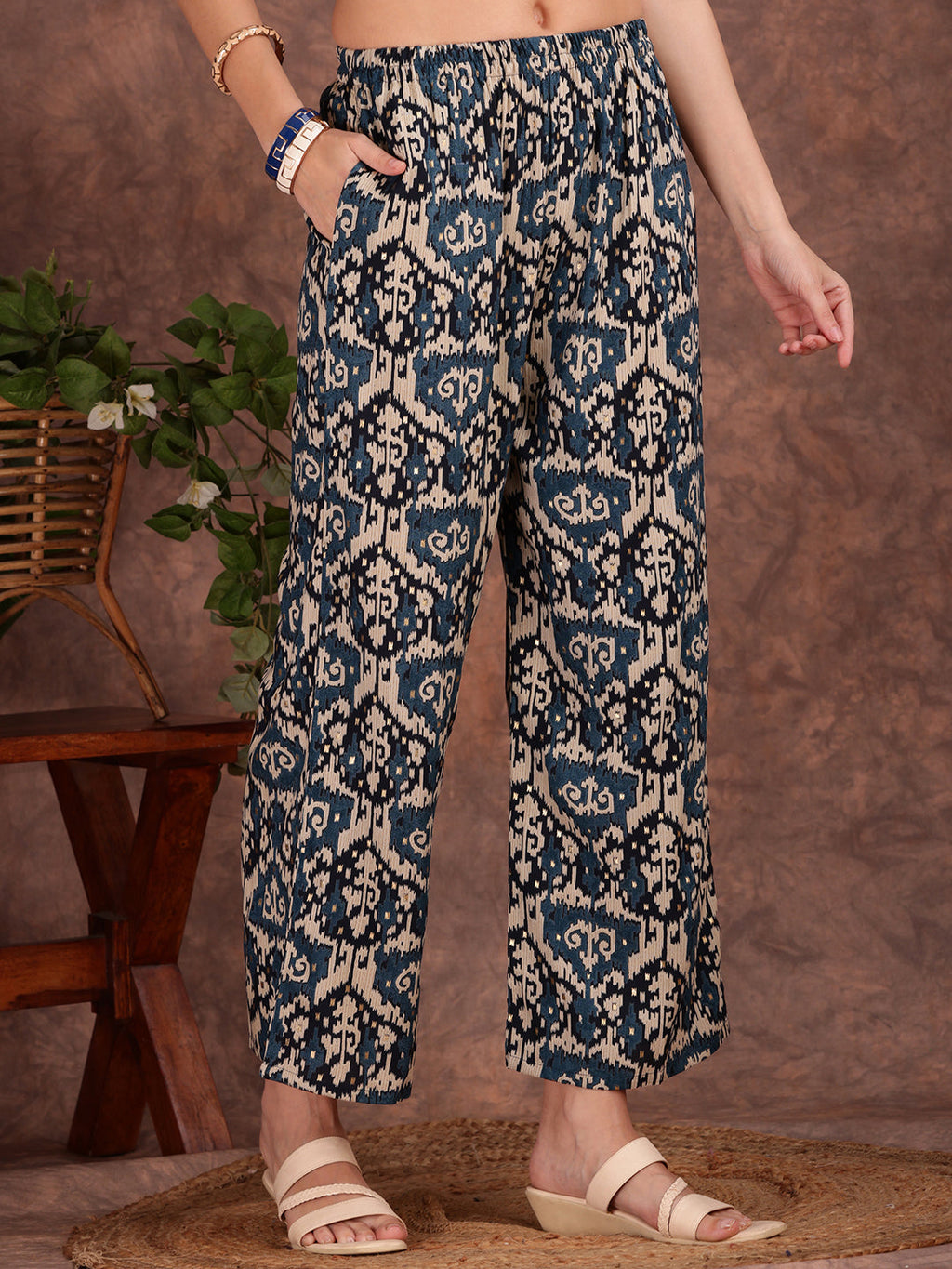 Teal Rayon Kurta Set with Ethnic Motifs and Lace Detailing