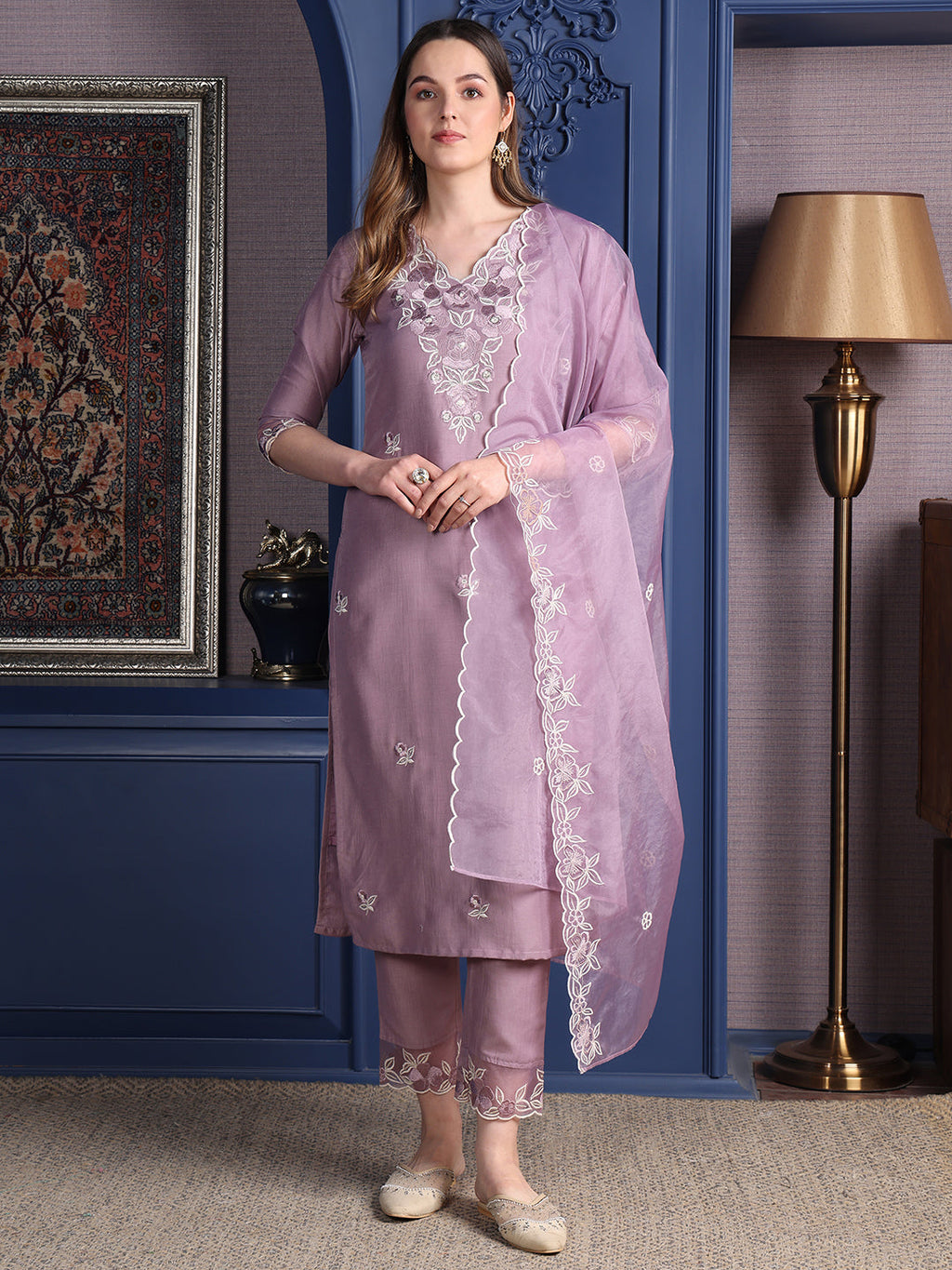 Lavender embroidered silk-blend kurta set with organza dupatta