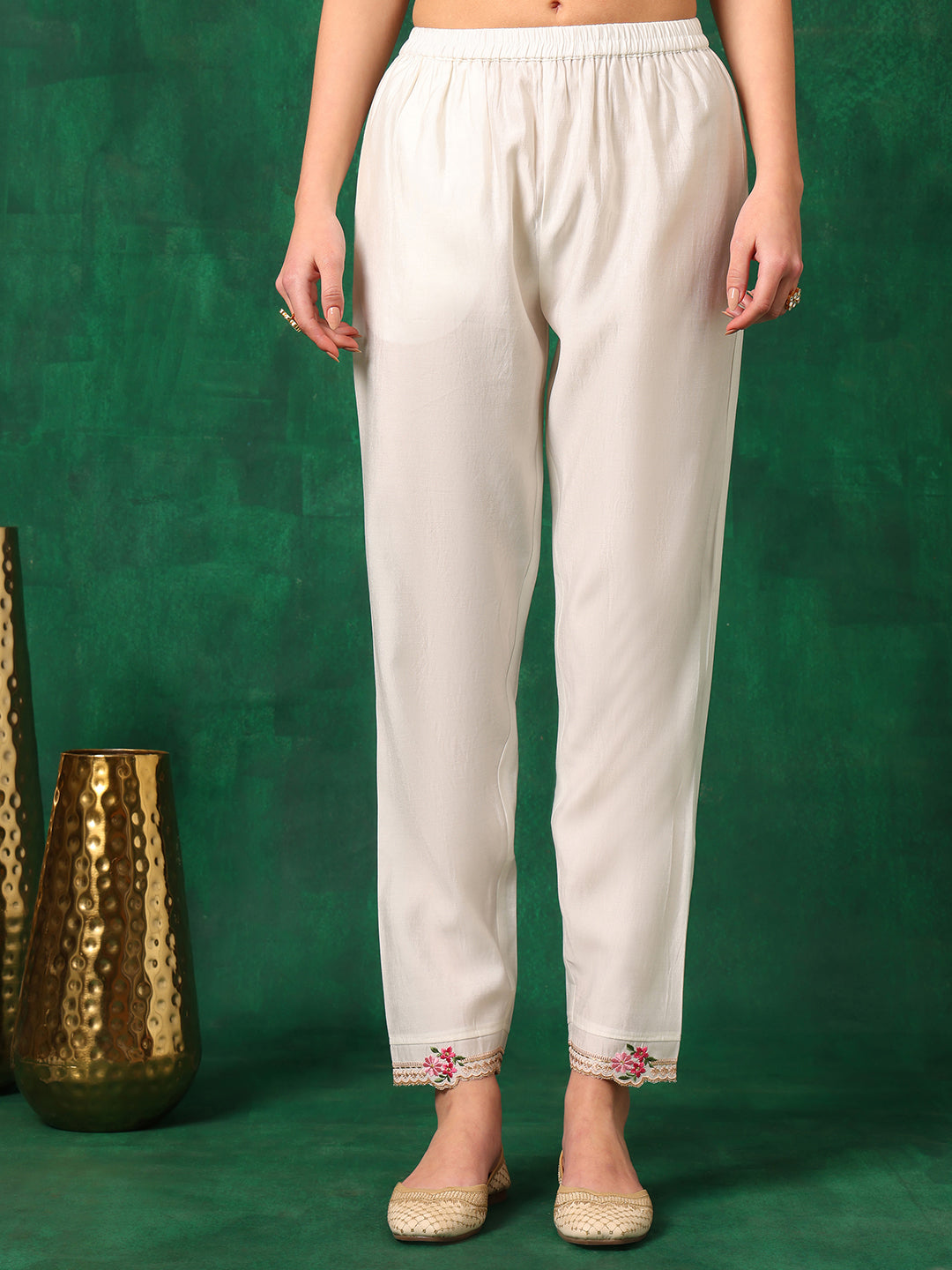 Embroidered Chanderi Kurta Set with Organza Dupatta - White