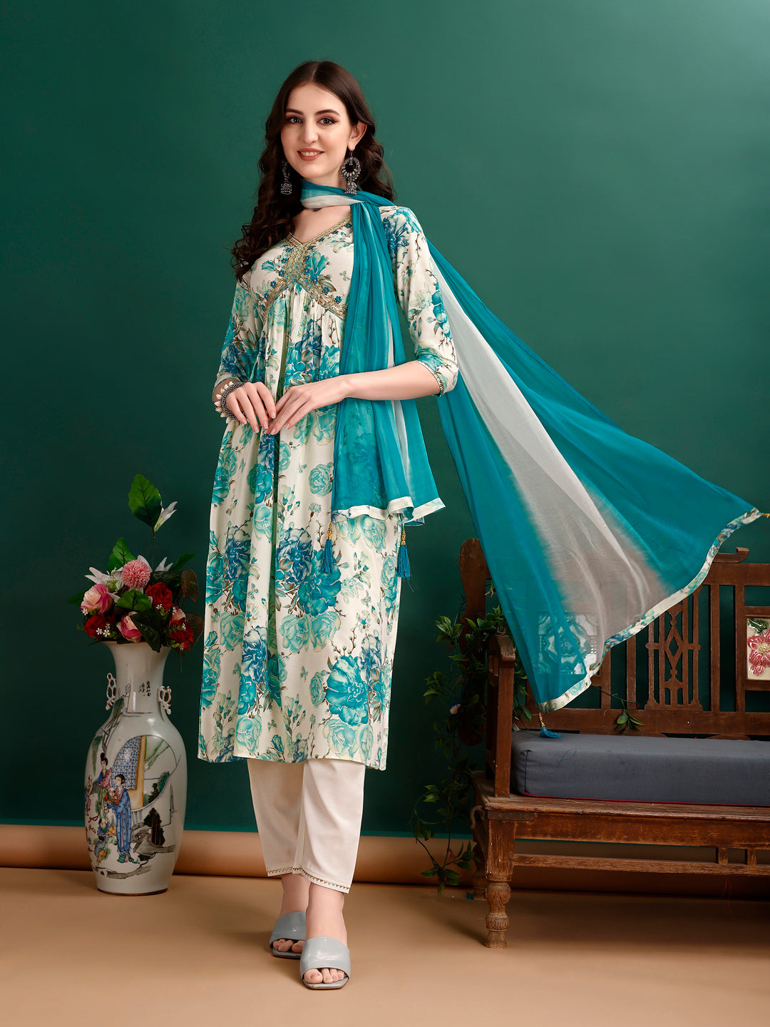 Alia Cut Floral Embroidered Kurta Set with Dupatta - Multicolor