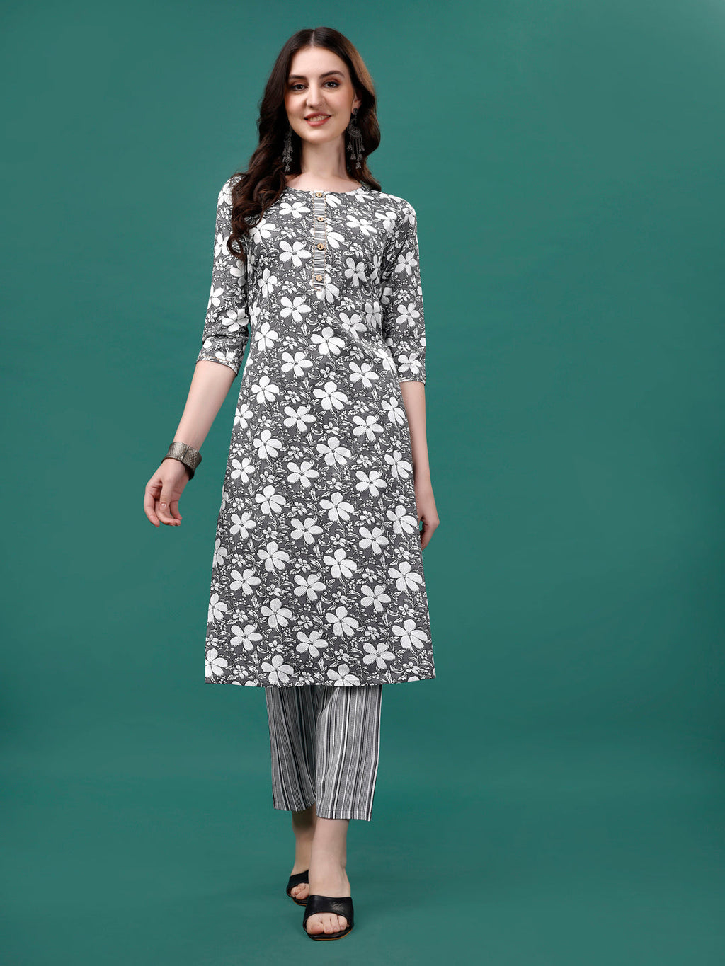 Multicolor Floral Printed Kurta Set with Pant and Dupatta