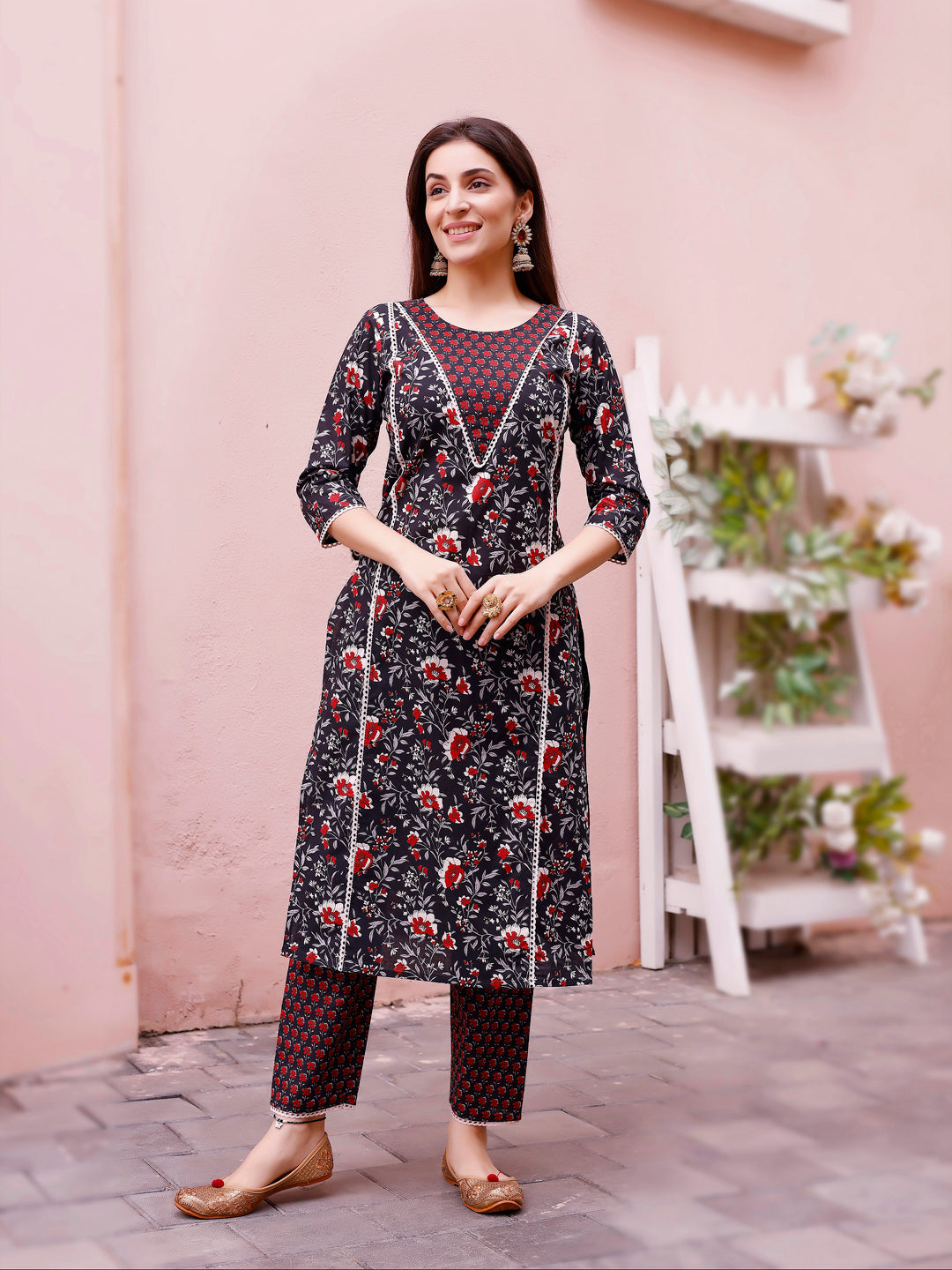 Multicolor Floral Printed Kurta Set with Pant and Dupatta