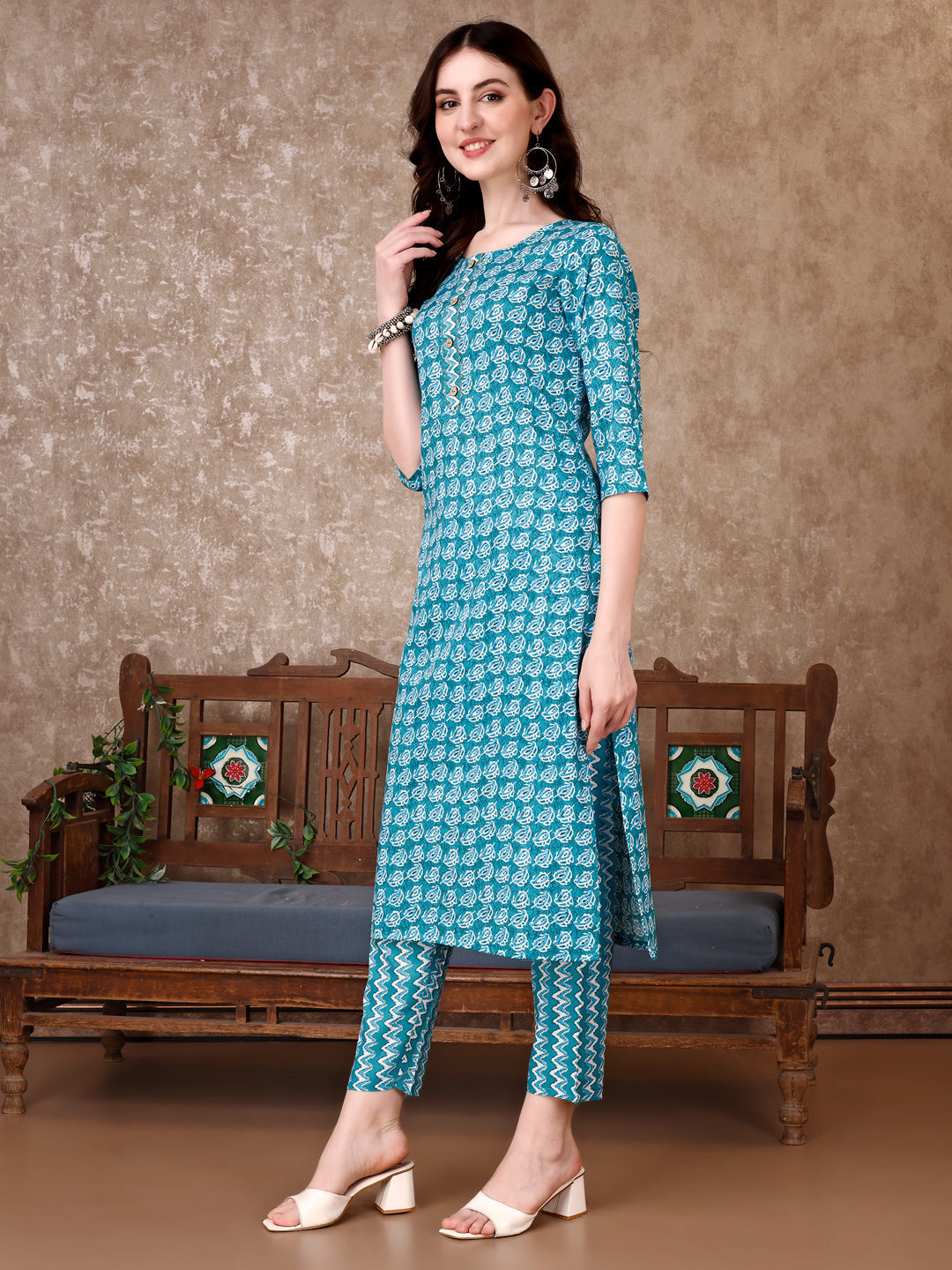 Multicolor Leaf Printed Rayon Kurta Set with Pant and Dupatta