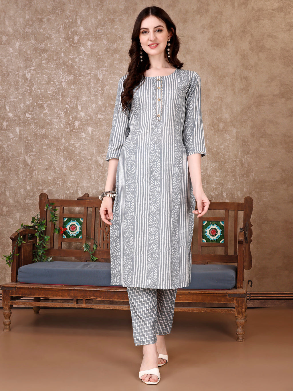Multicolor Printed Kurta Set with Pant and Dupatta