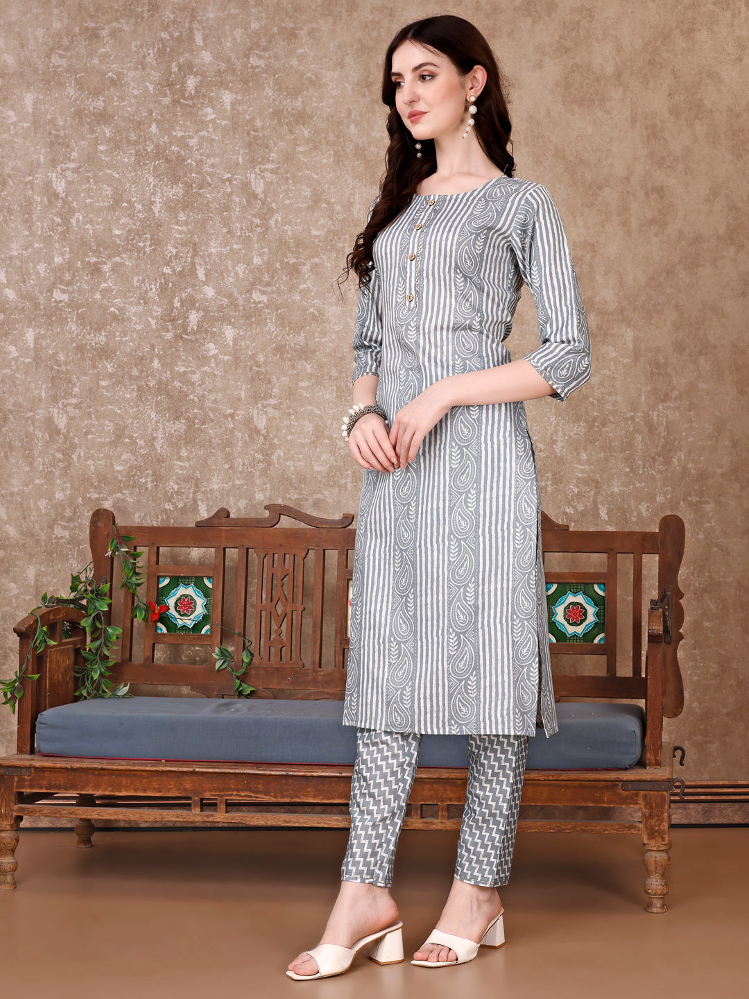Multicolor Printed Kurta Set with Pant and Dupatta