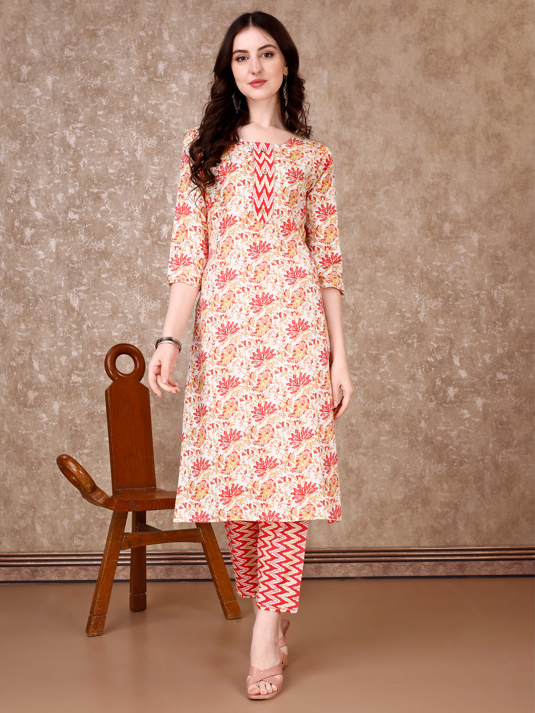Multicolor Floral Printed Kurta Set with Pant and Dupatta