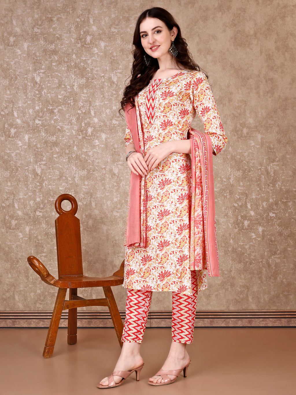 Multicolor Floral Printed Kurta Set with Pant and Dupatta