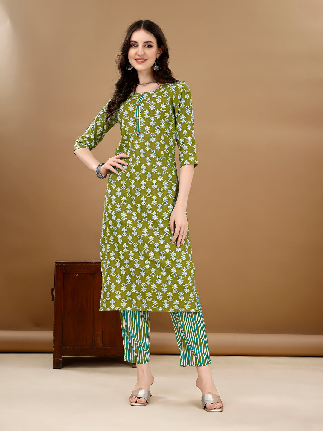 Multicolor Ethnic Motif Print Kurta Set with Pant and Dupatta