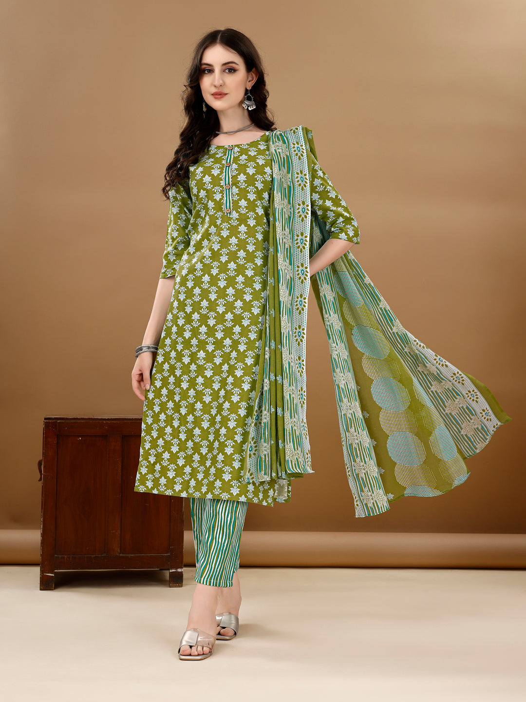 Multicolor ethnic motif printed kurta paired with matching pants and a dupatta