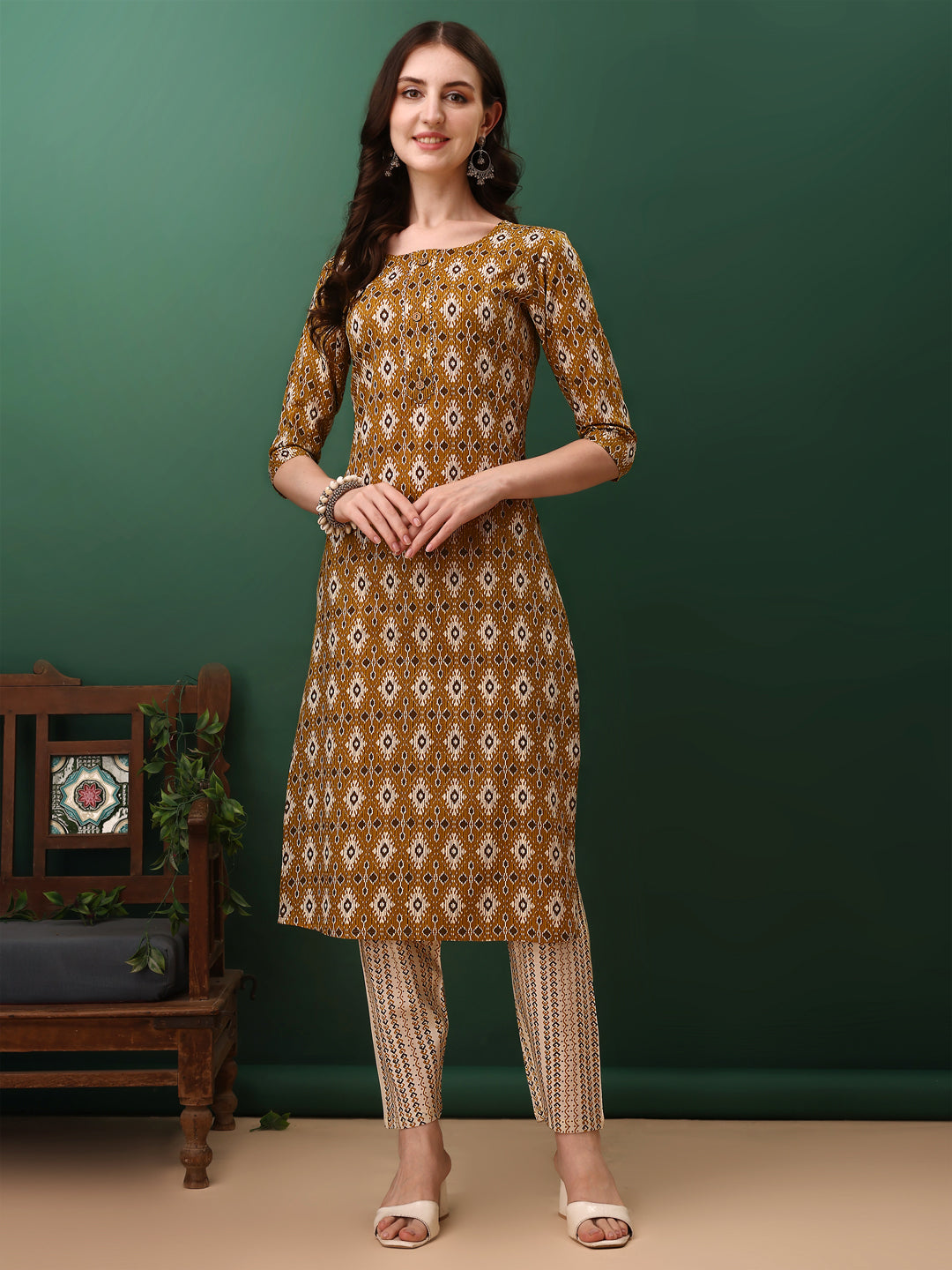 Mustard Ethnic Motifs Printed Kurta Set with 3/4th Sleeves