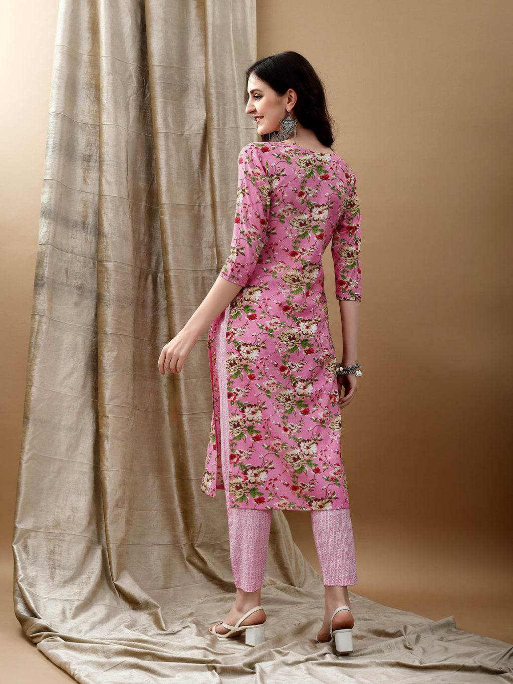 Women's Pink Floral Printed Cotton Kurta Set with Dupatta