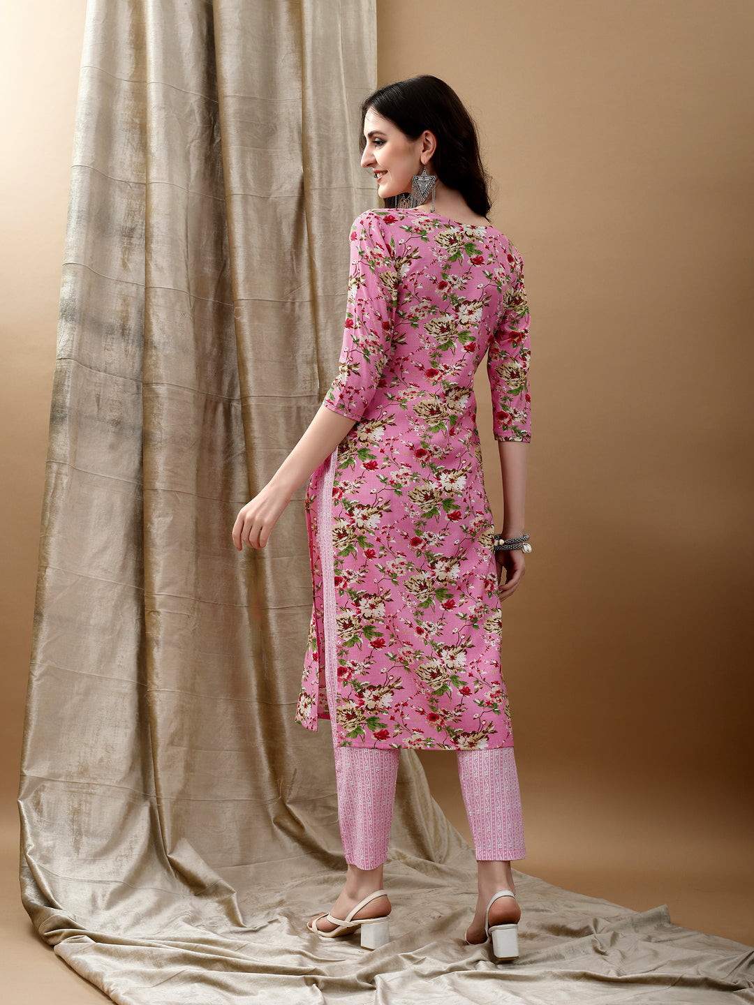 Women's Pink Floral Printed Cotton Kurta Set with Dupatta