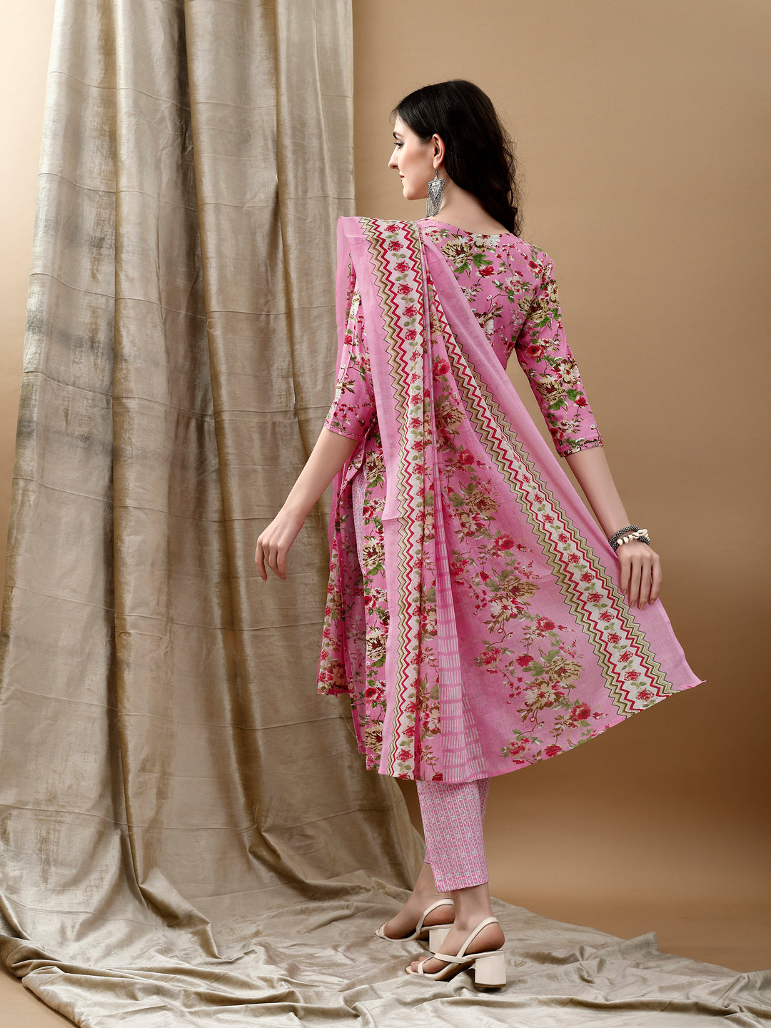 Women's Pink Floral Printed Cotton Kurta Set with Dupatta