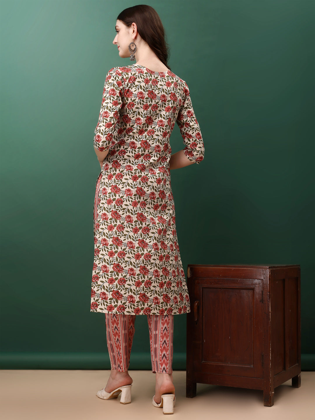Pink Floral Printed Cotton Kurta Set with 3/4th Sleeves