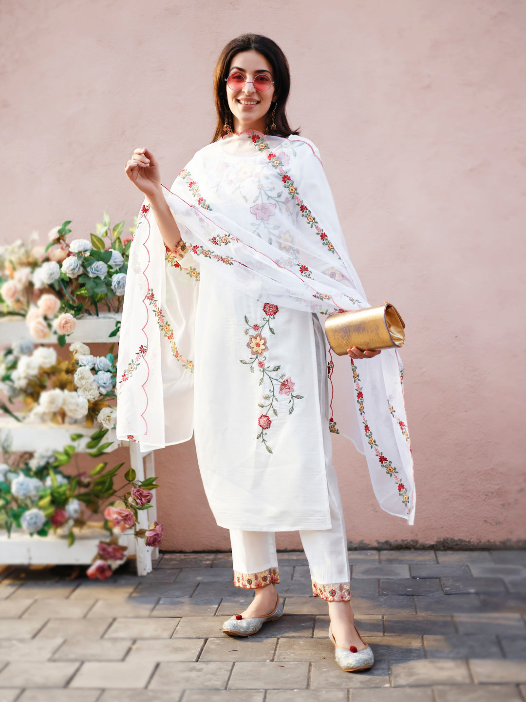 Multicolor kurta with floral embroidery and premium organza dupatta