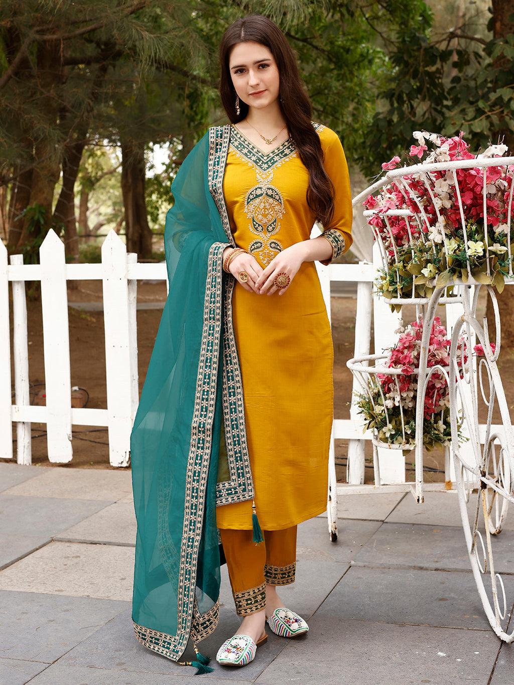 Multicolor embroidered kurta set with premium border detail dupatta