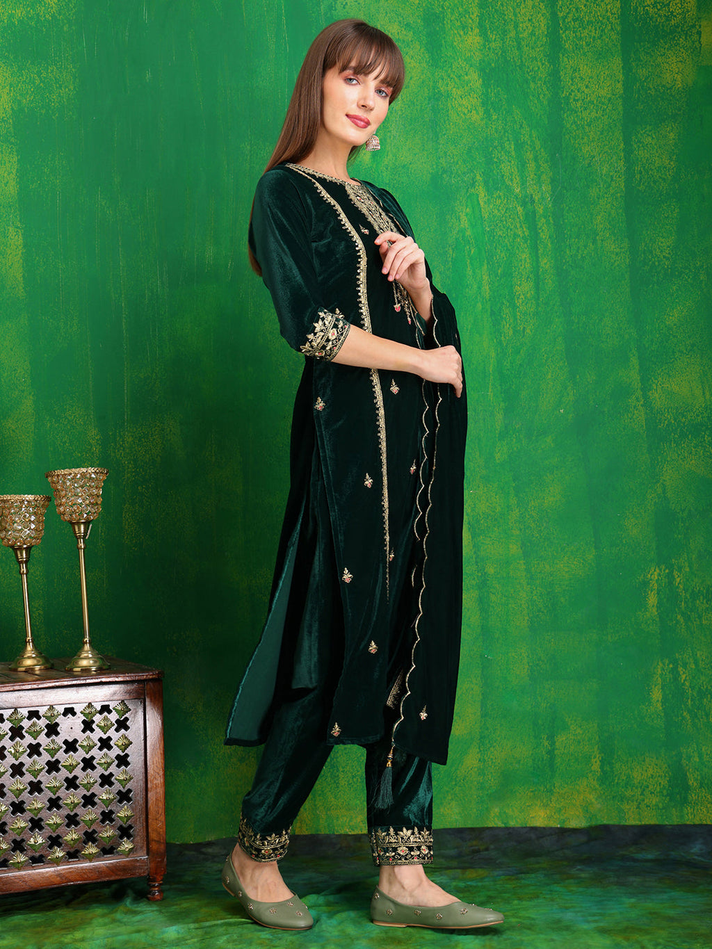 Velvet Kurta Set with Thread & Sequined Embroidery, Bottle-Green
