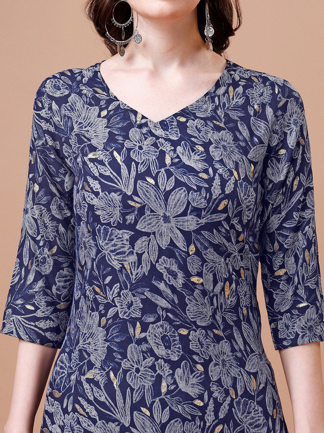 Women Floral Printed Casual Kurta With Pant Set - Multicolor