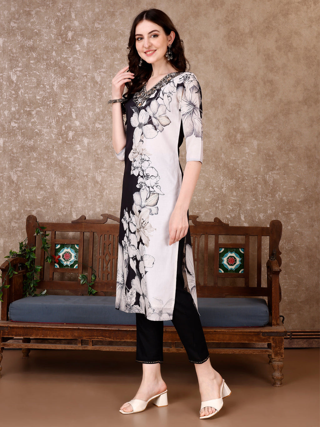 Black Embroidered Floral Printed Kurta Set with Pant and Dupatta