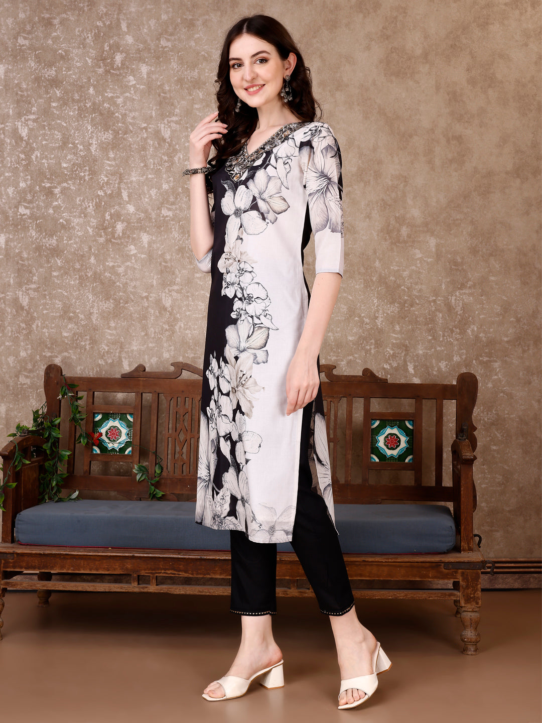 Black Embroidered Floral Printed Kurta Set with Pant and Dupatta