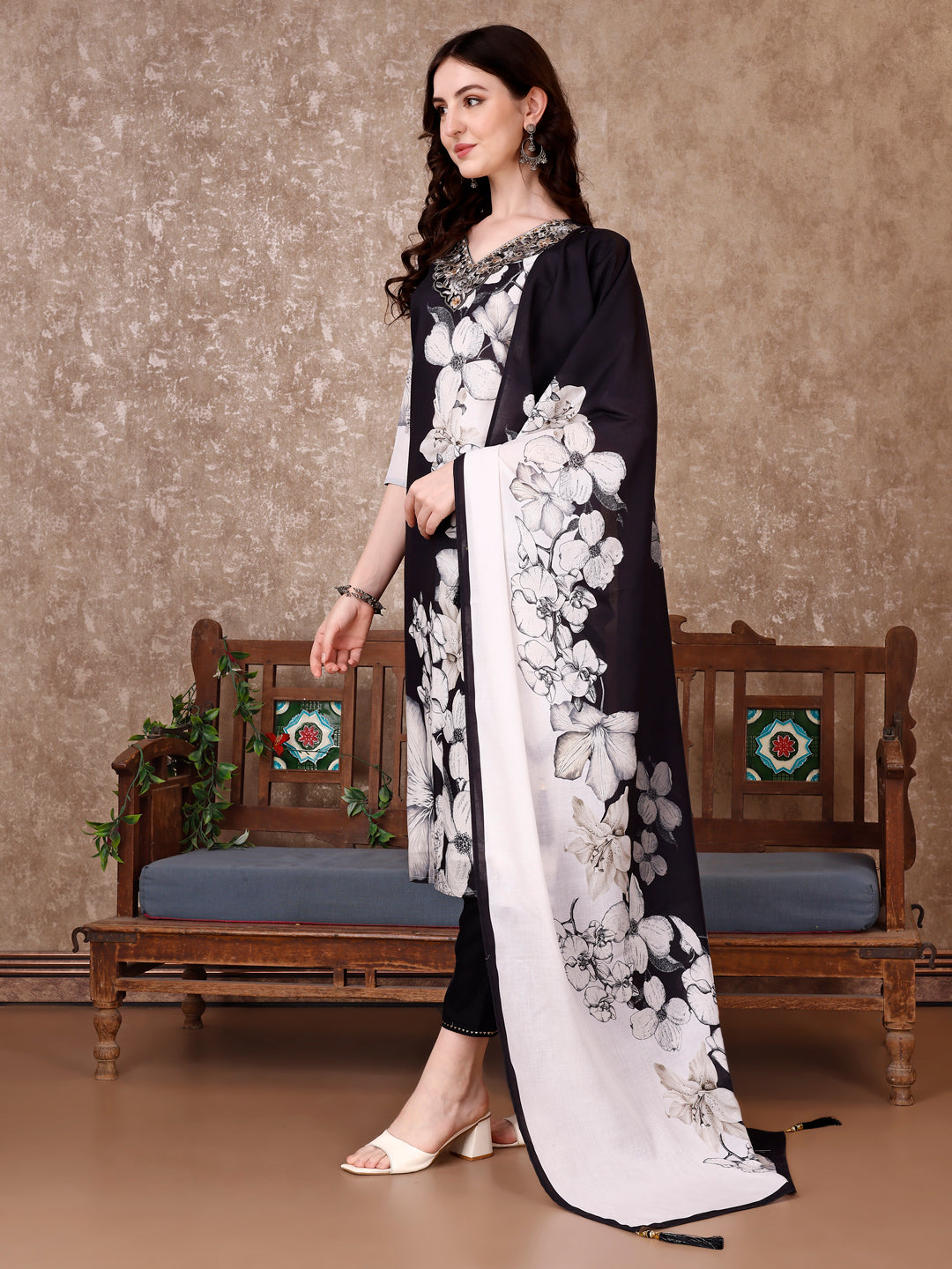 Black Embroidered Floral Printed Kurta Set with Pant and Dupatta