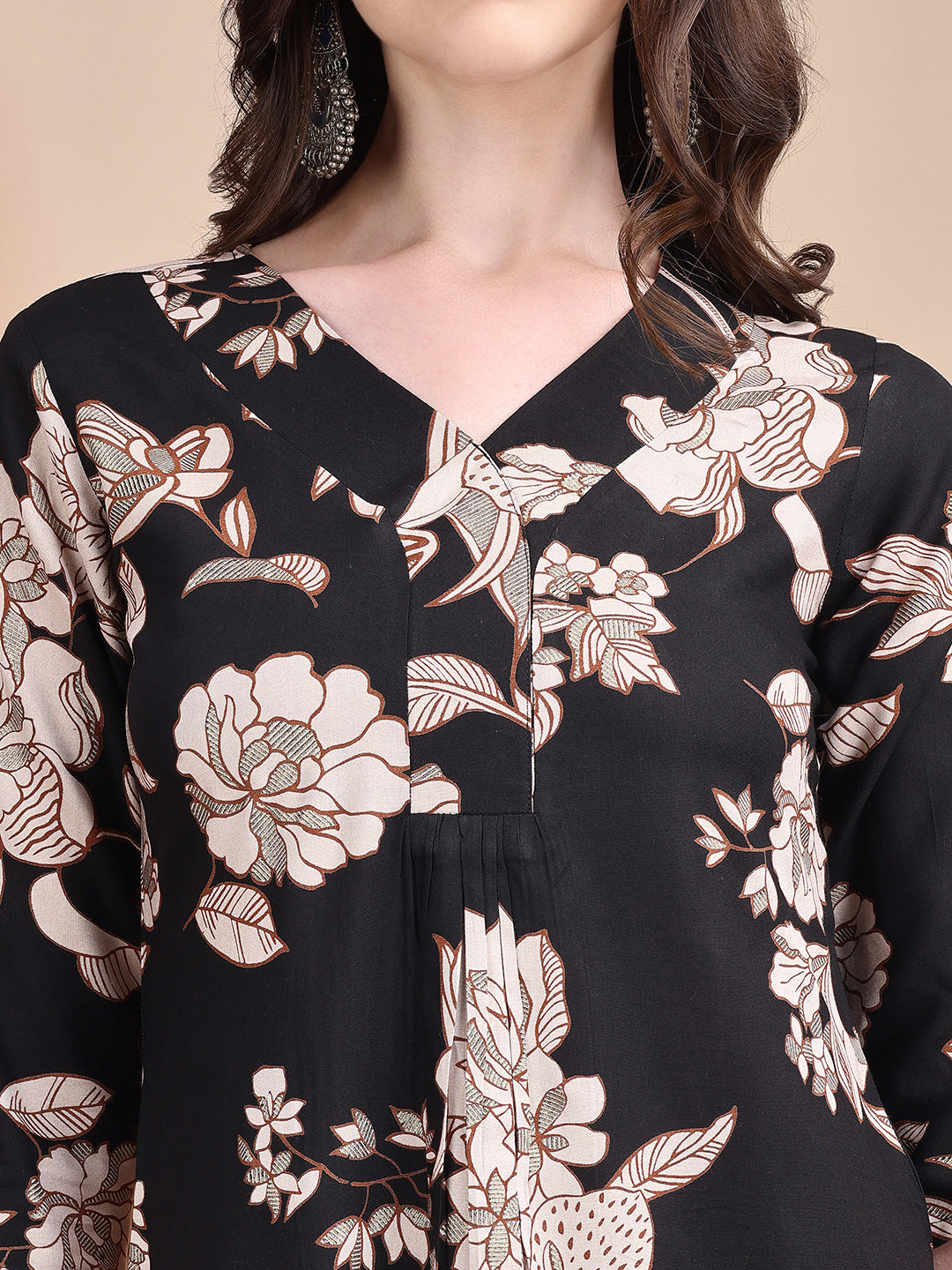 Black Floral Printed Kurta Set with Palazzo for Everyday Elegance