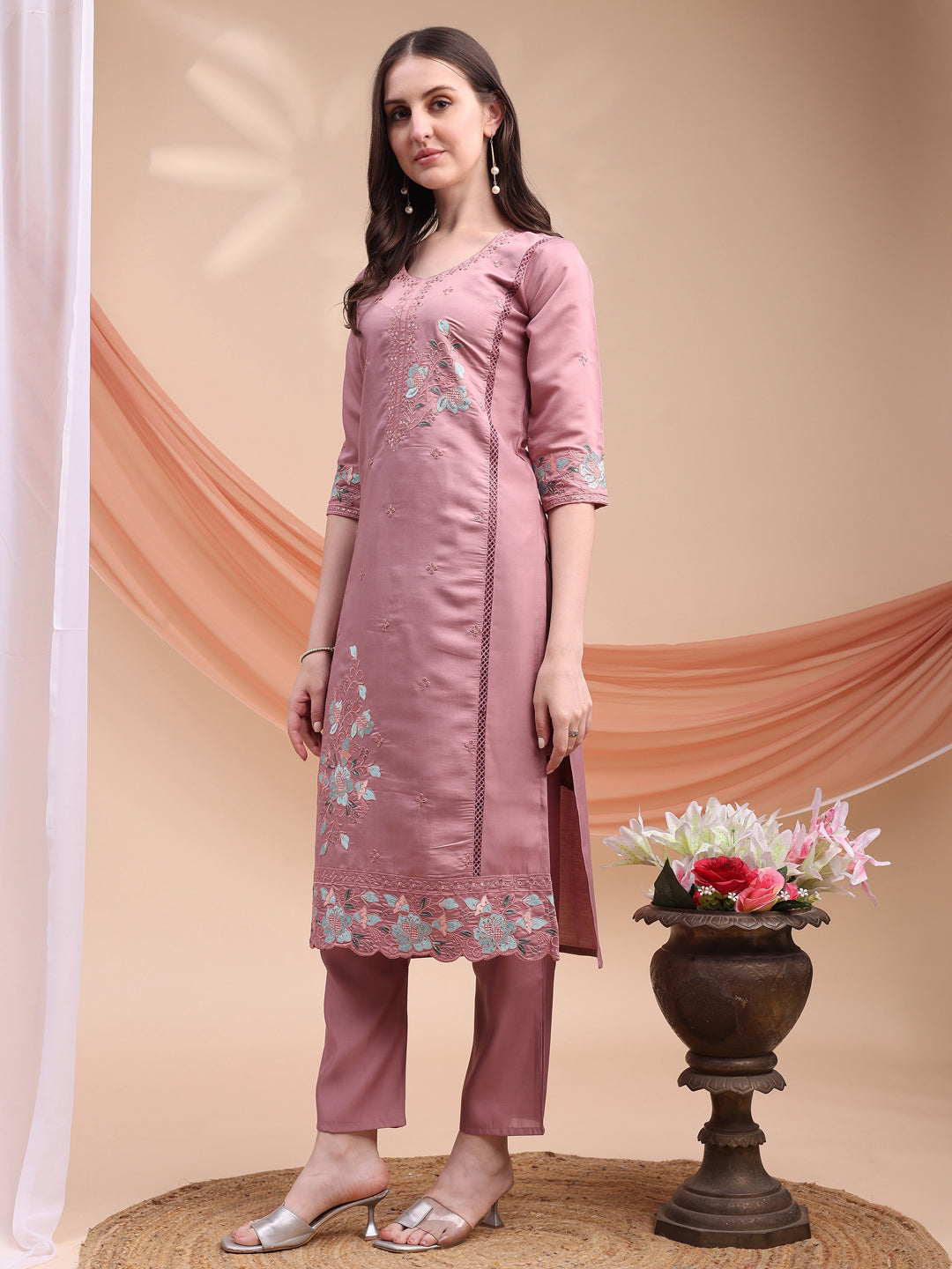Pink Embroidered Chanderi Kurta Set with Organza Dupatta