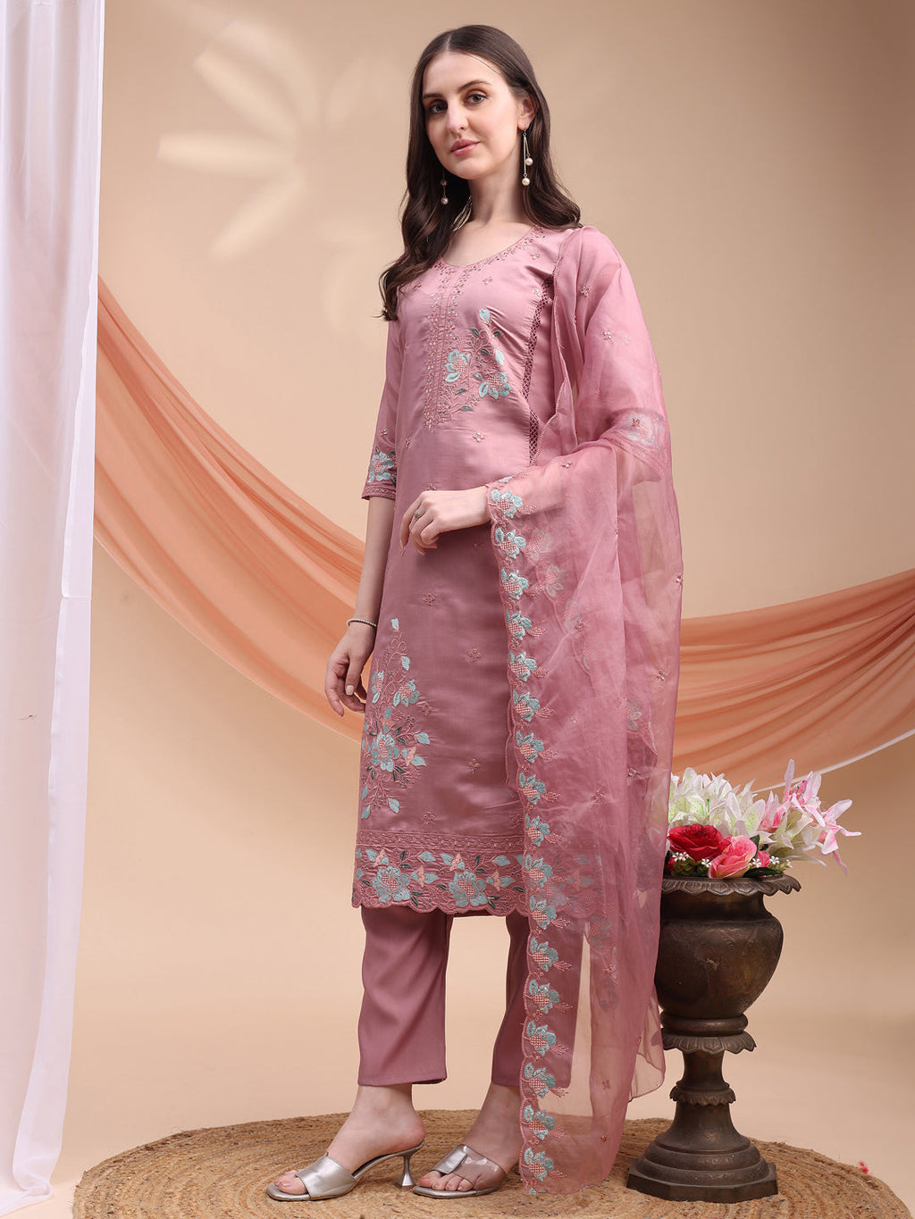 Pink Embroidered Chanderi Kurta Set with Organza Dupatta