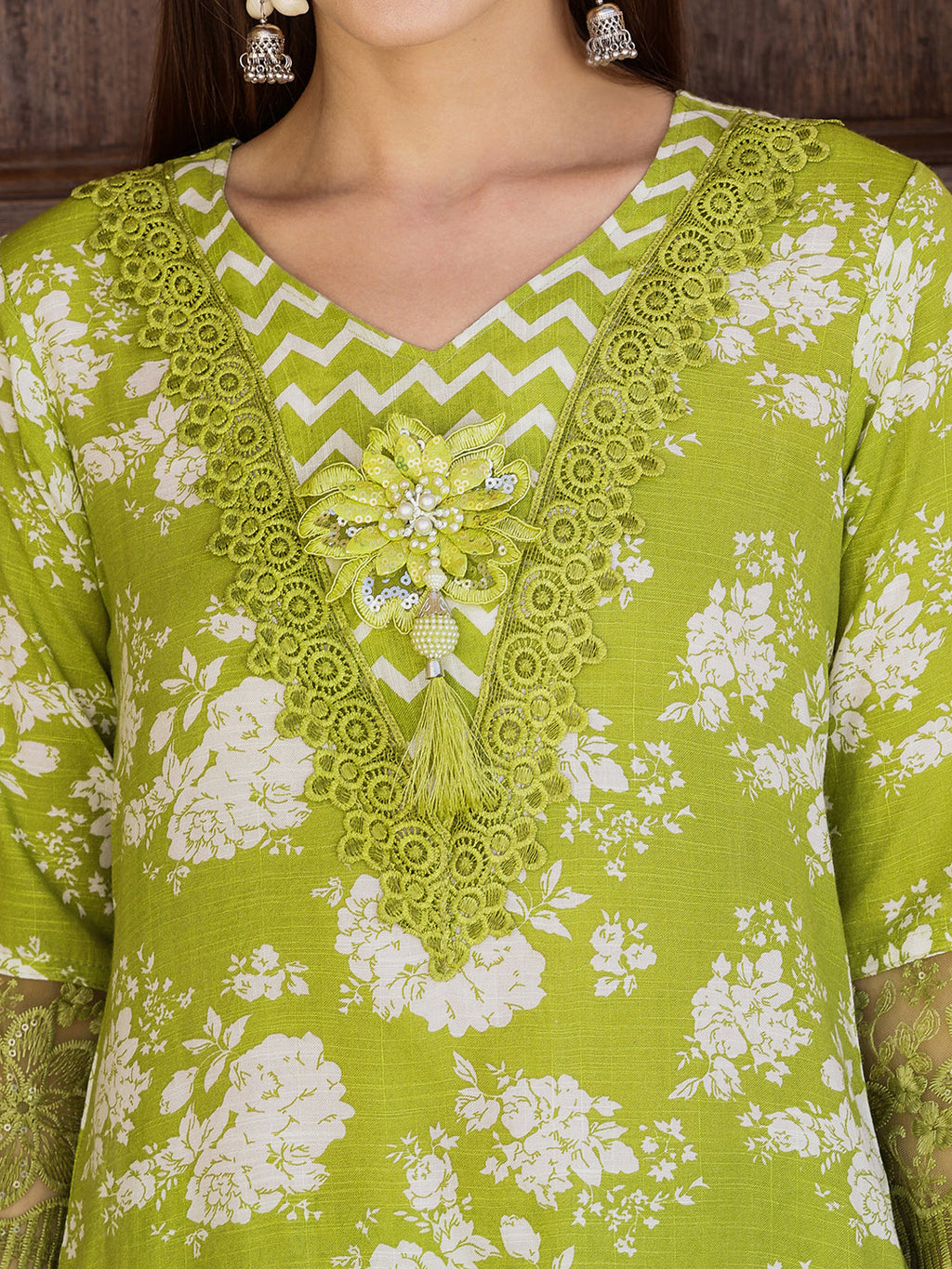 Flower Embellished Green Kurta Set with Pant and Dupatta