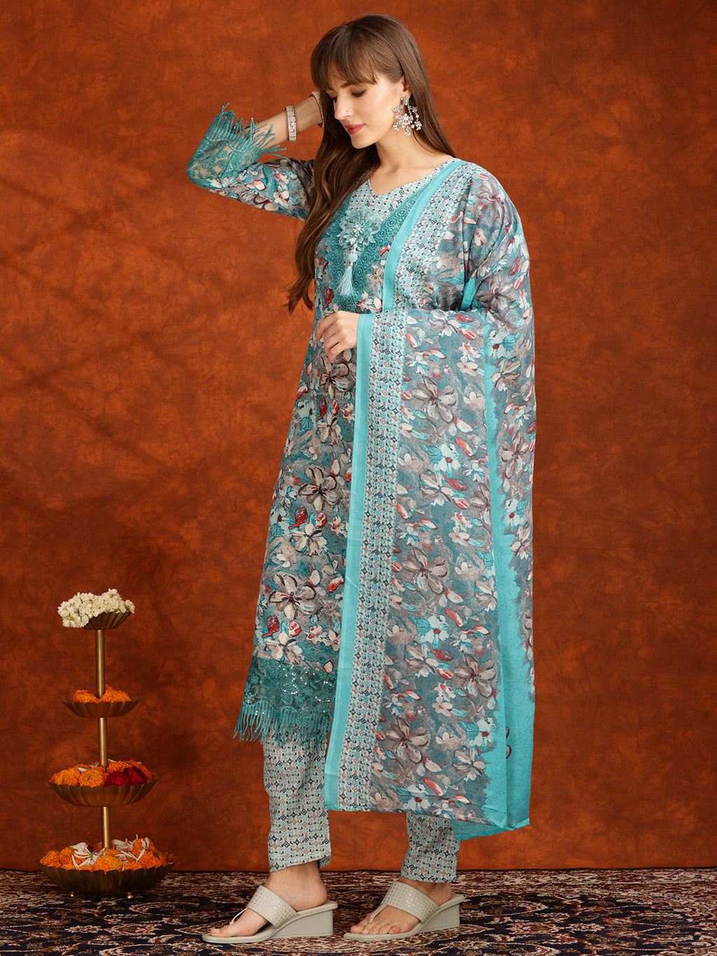 Aqua-Blue Flower Embellished Pakistani Kurta Set with Pant
