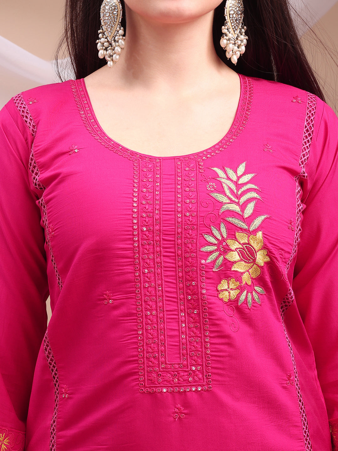 Pink Embroidered Kurta Set with Organza Dupatta