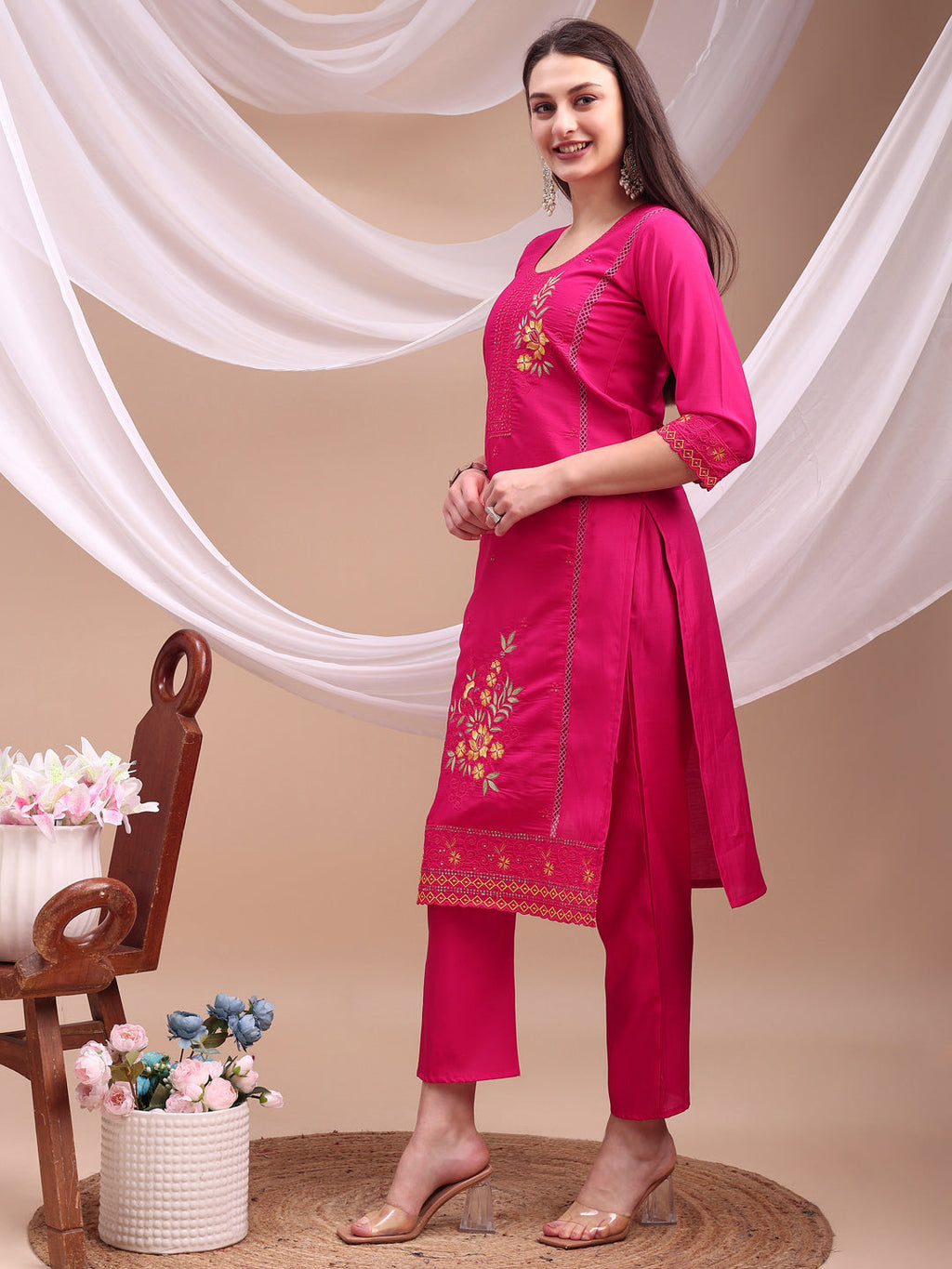 Pink Embroidered Kurta Set with Organza Dupatta
