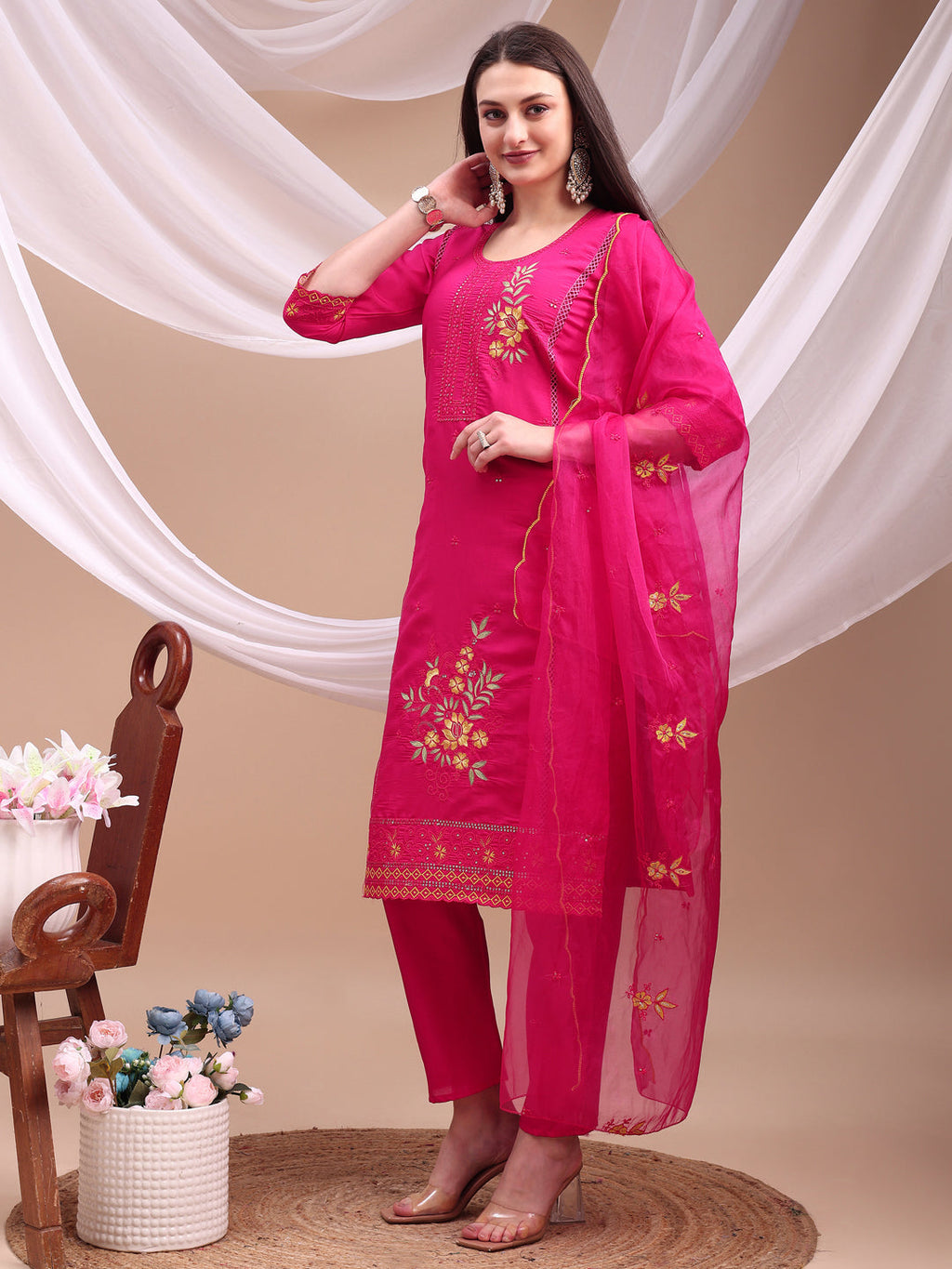 Pink Embroidered Kurta Set with Organza Dupatta