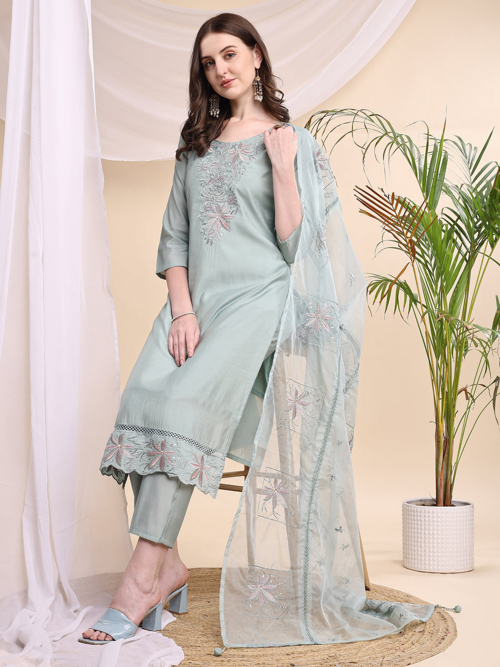 Turquoise Embroidered Chanderi Kurta Set with Organza Dupatta